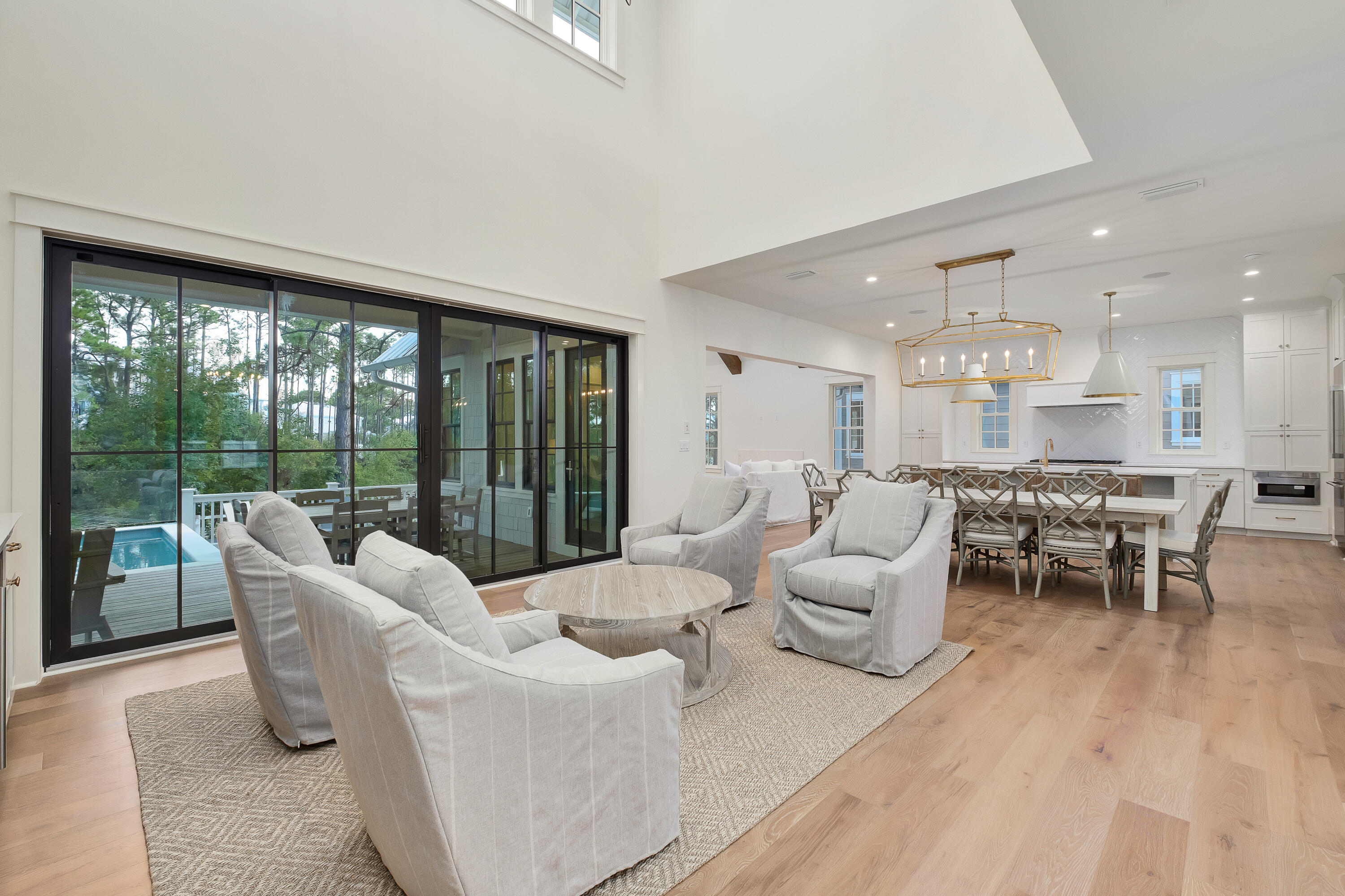 43 Lakeview Drive