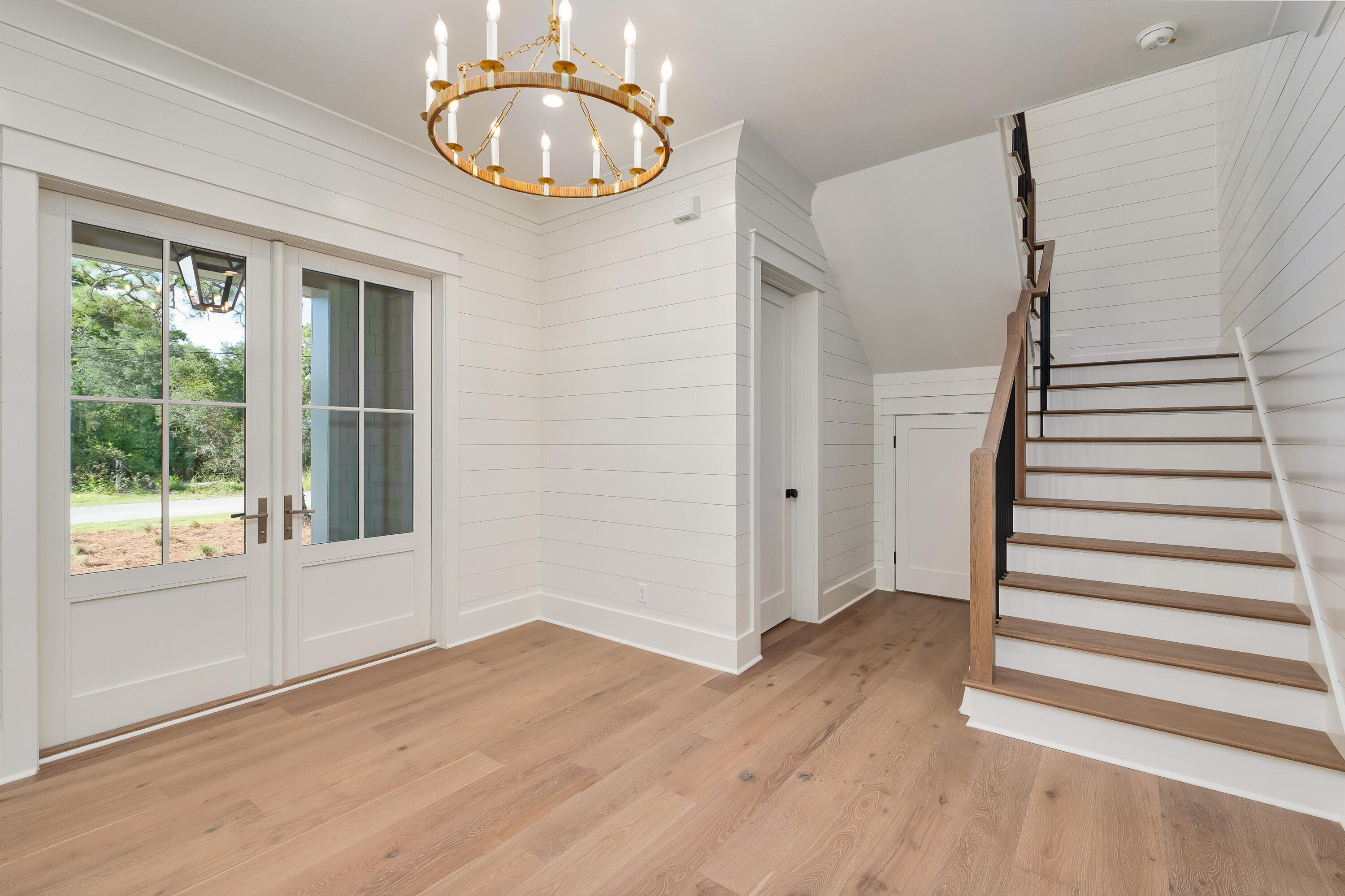 43 Lakeview Drive