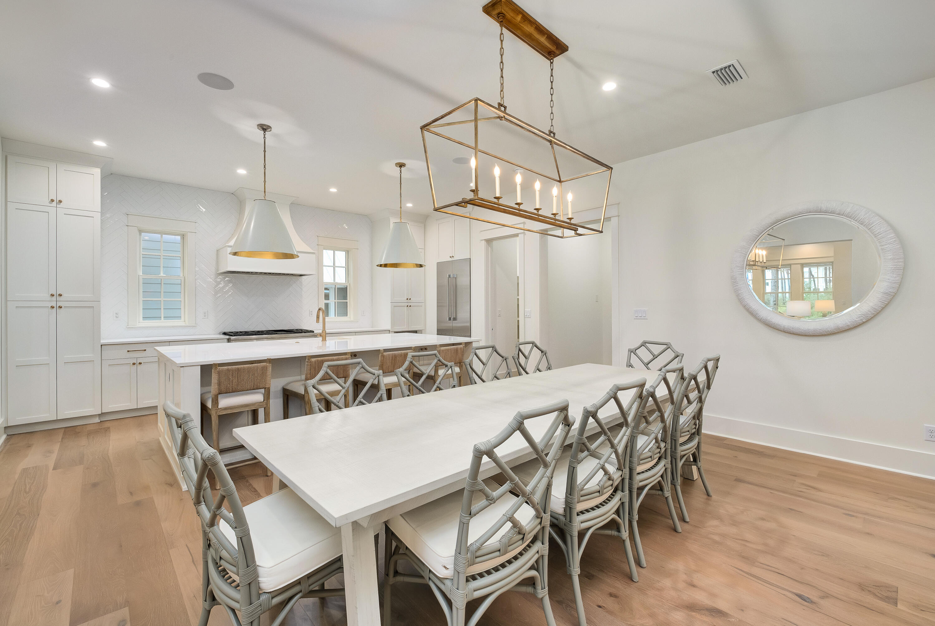 43 Lakeview Drive