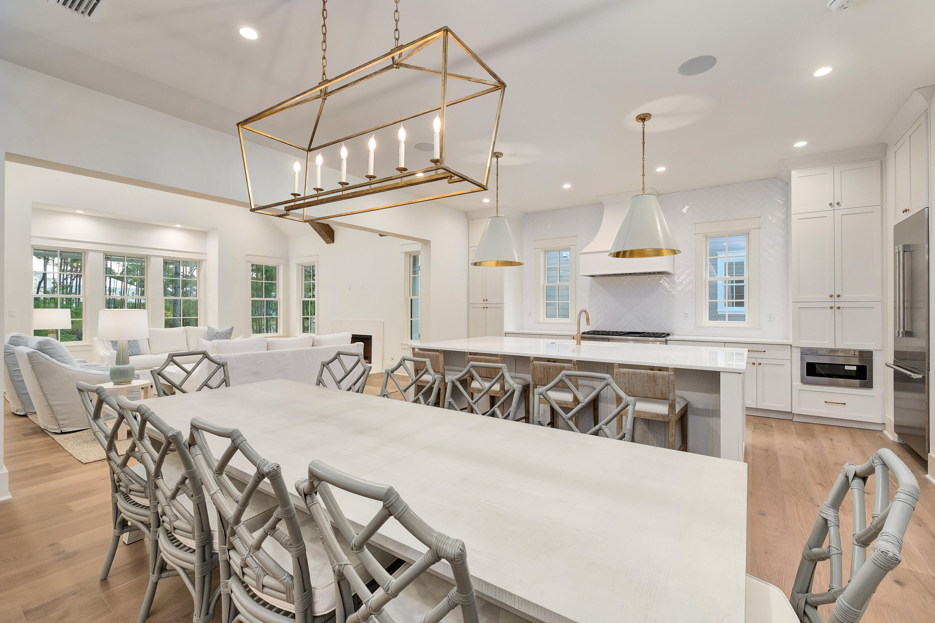 43 Lakeview Drive