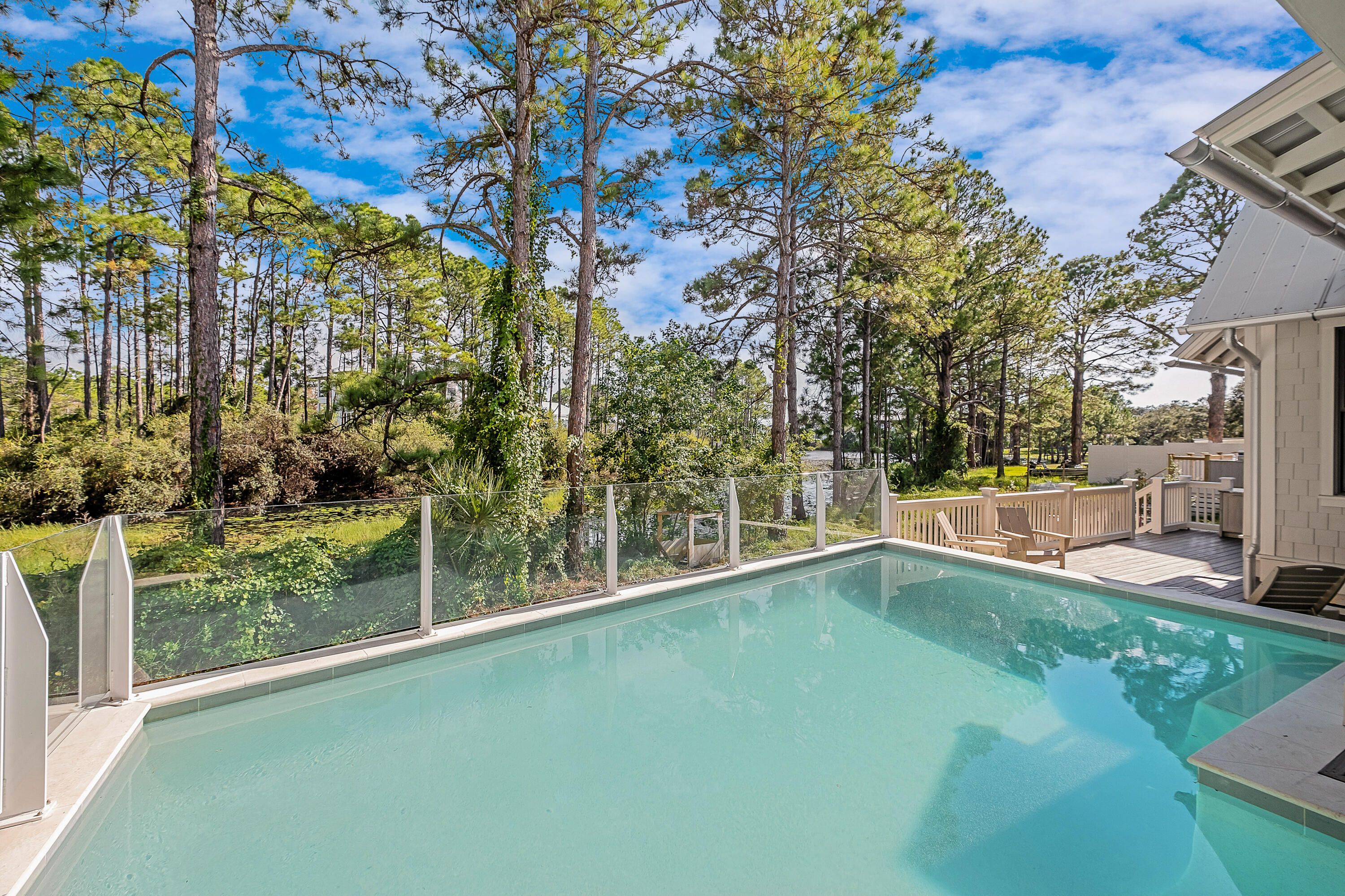43 Lakeview Drive