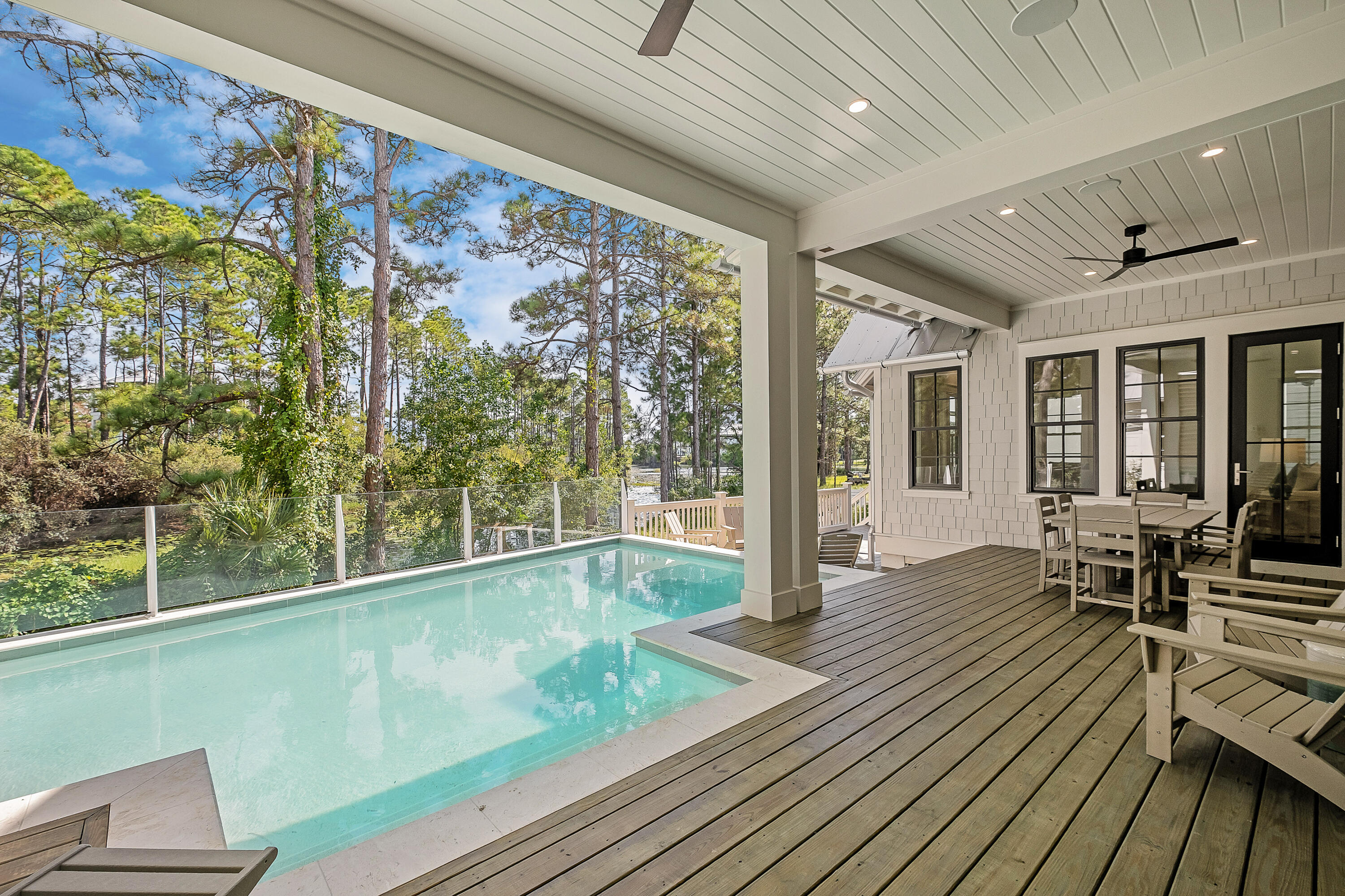 43 Lakeview Drive