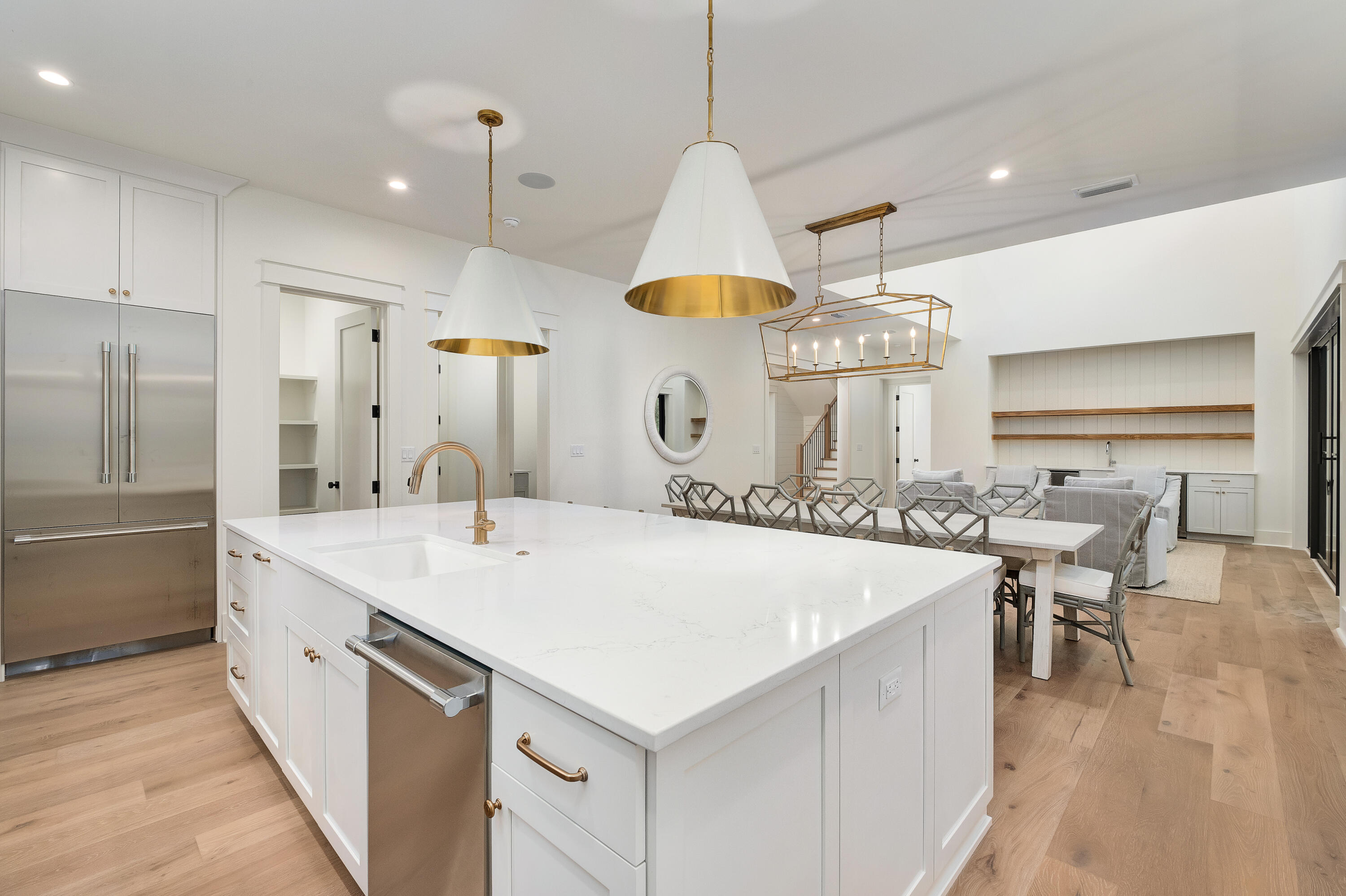 43 Lakeview Drive