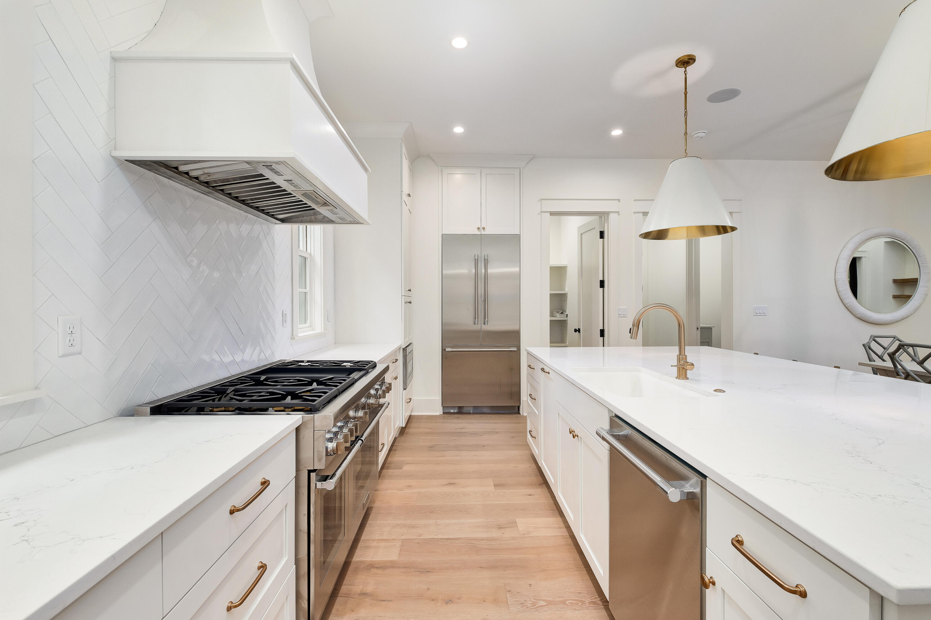 43 Lakeview Drive
