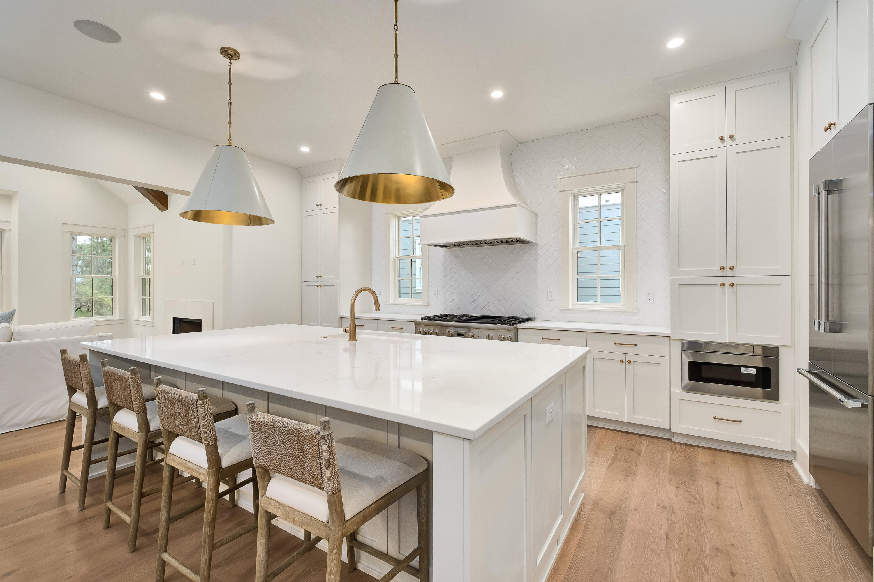 43 Lakeview Drive