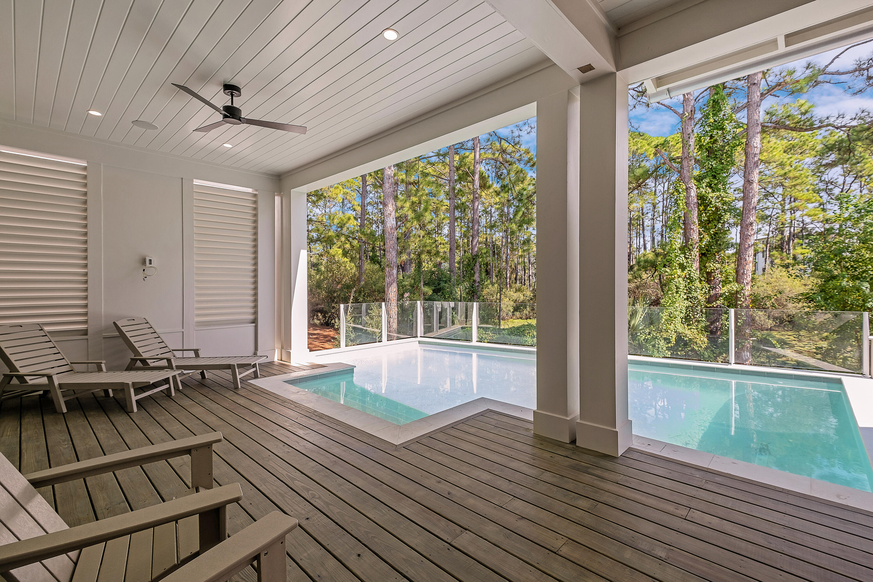43 Lakeview Drive