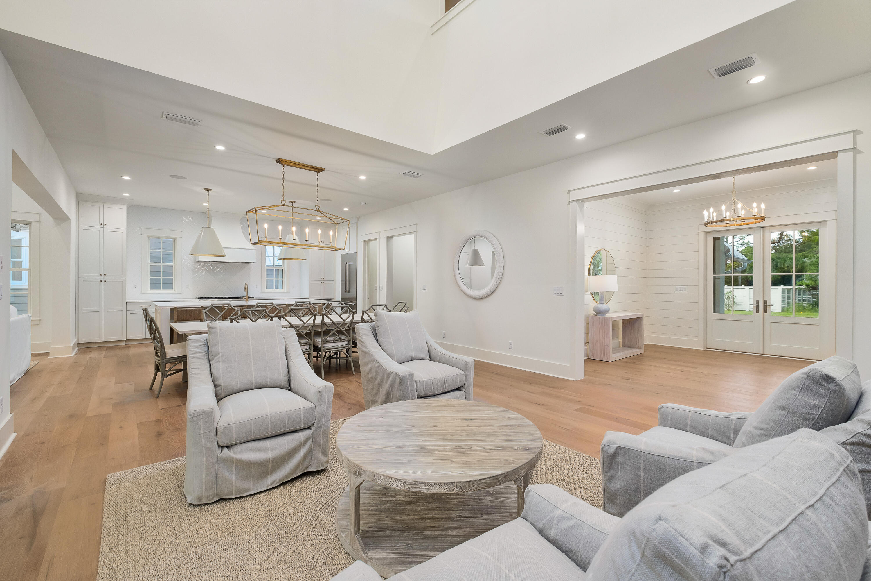 43 Lakeview Drive