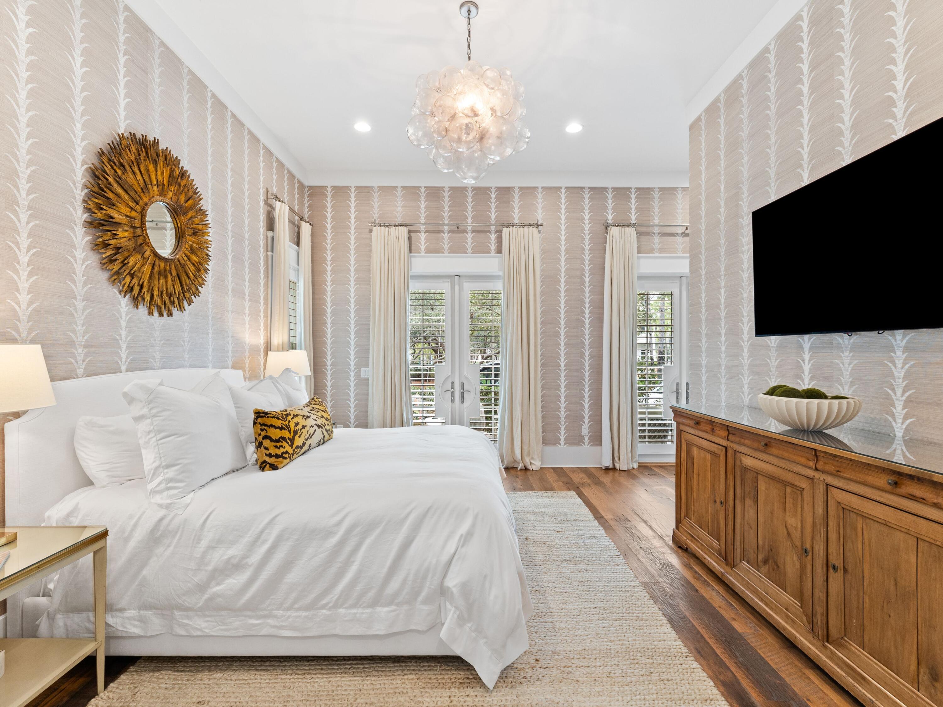 7 Sand Hill Circle