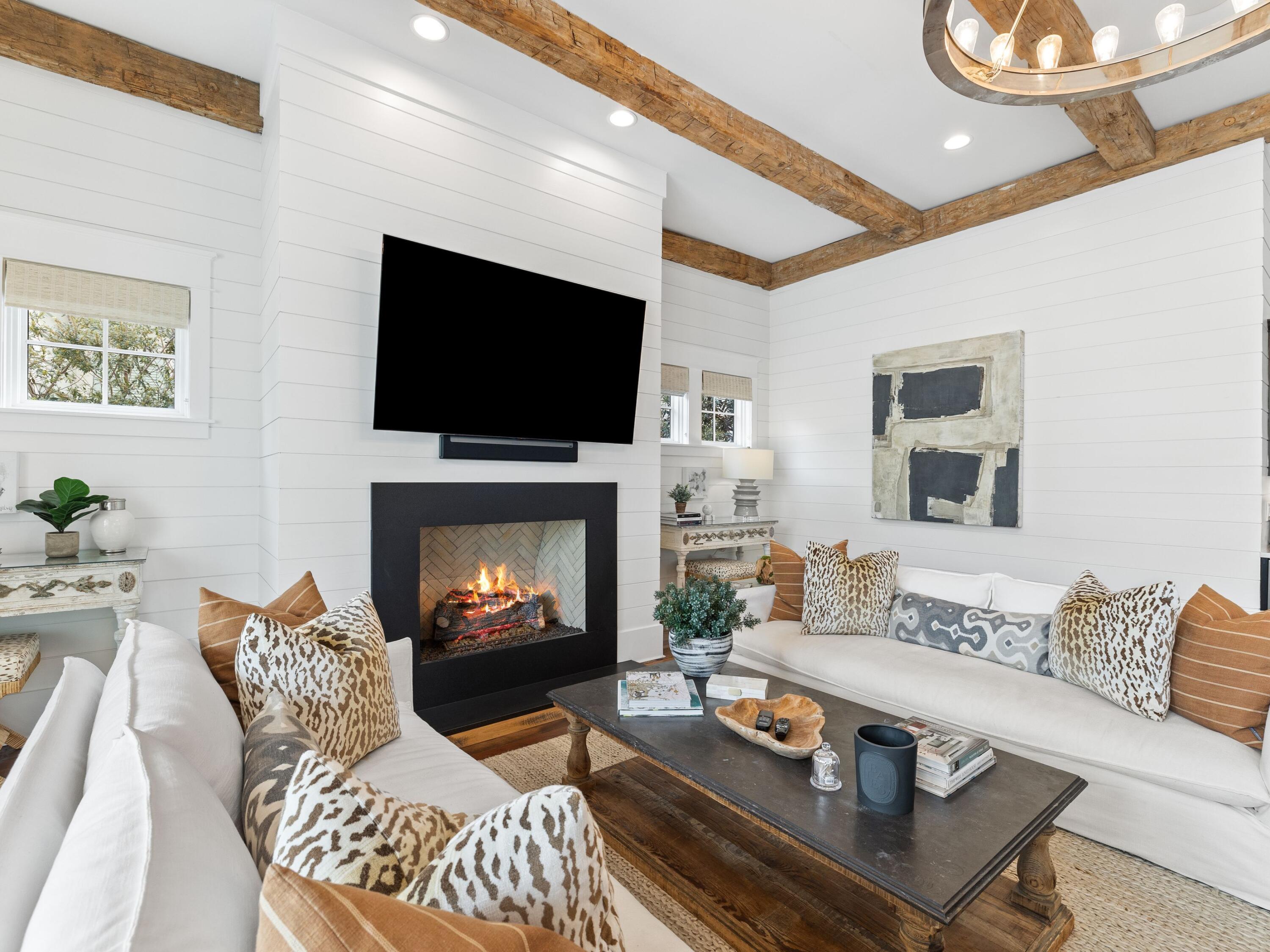 7 Sand Hill Circle