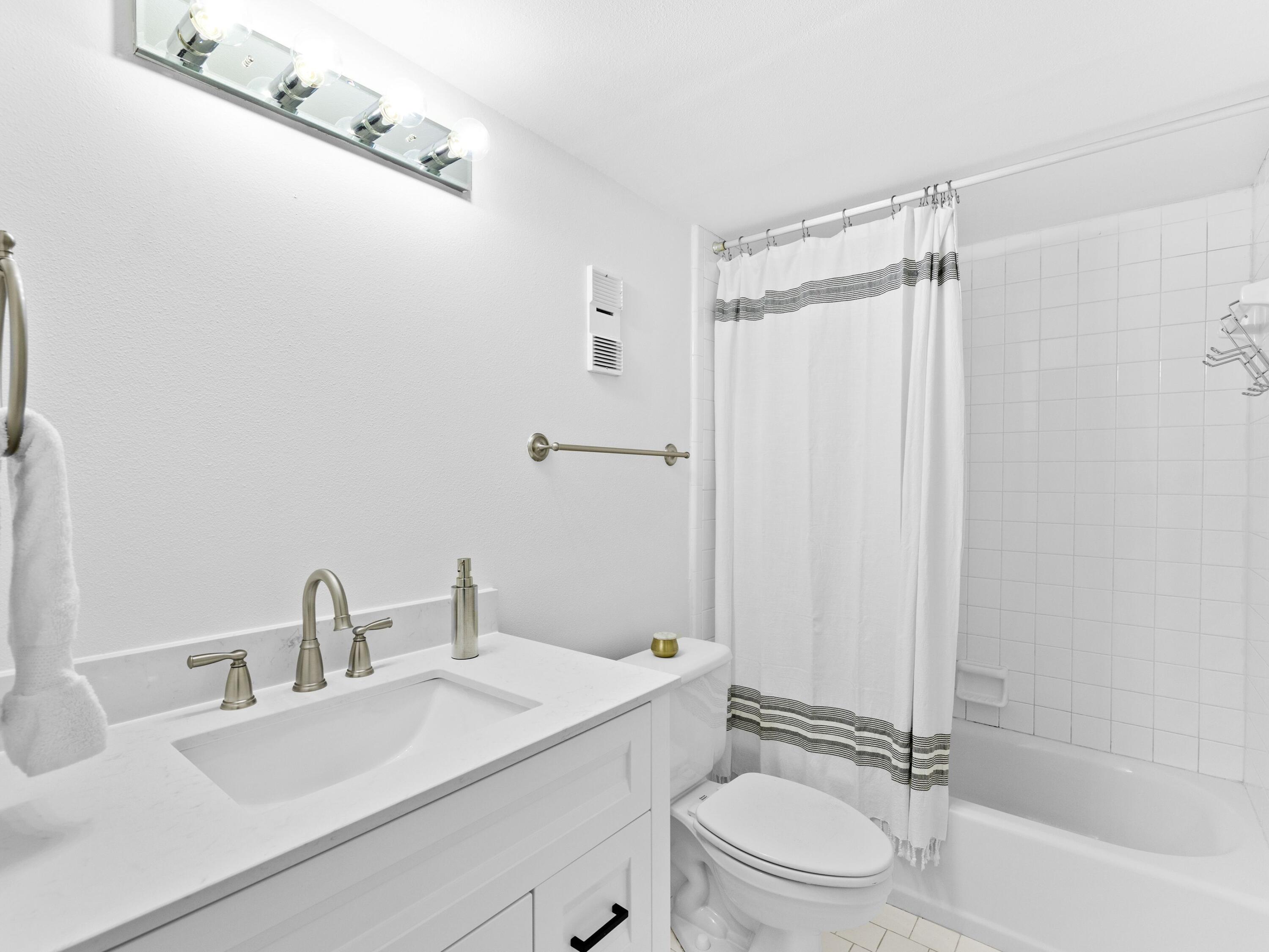 1100 E Highway 98, UNIT A102