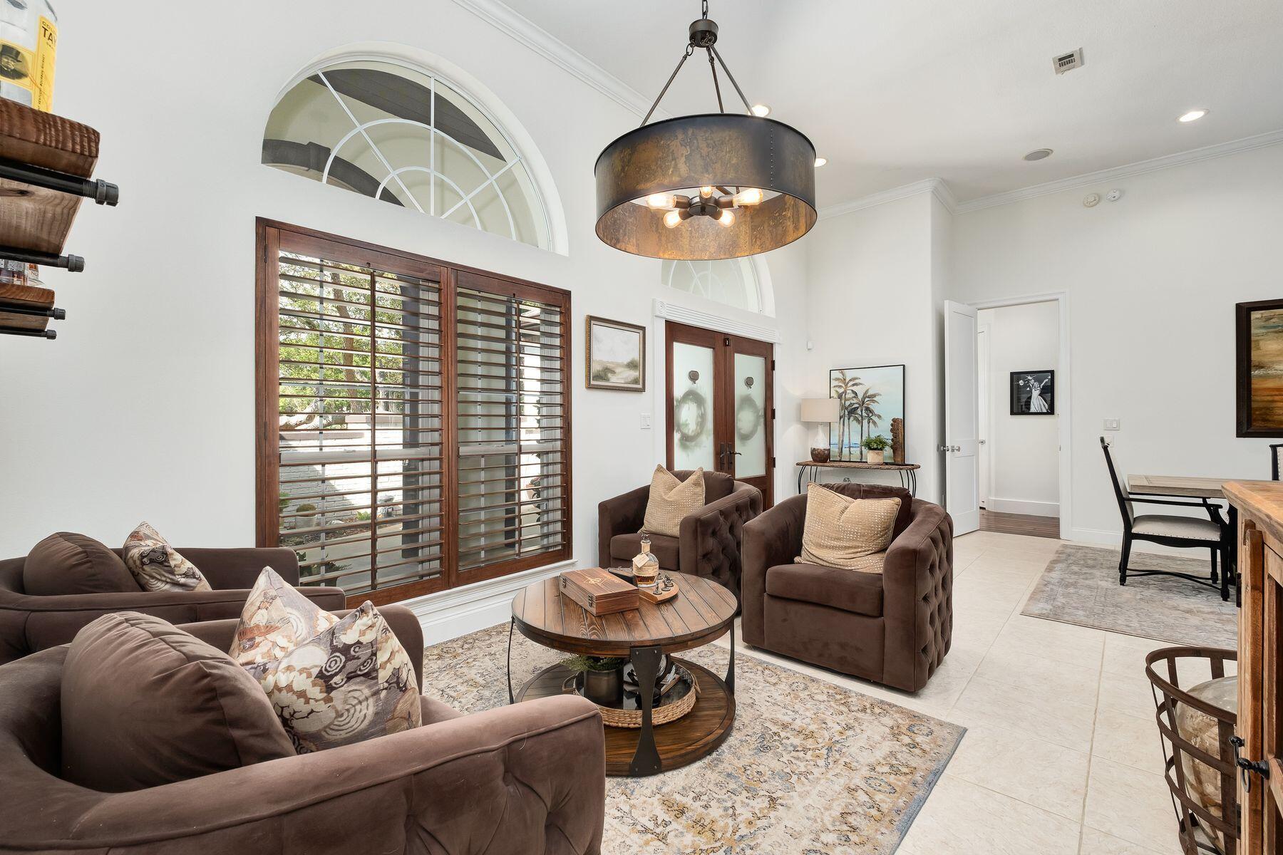 4398 Stilling Circle