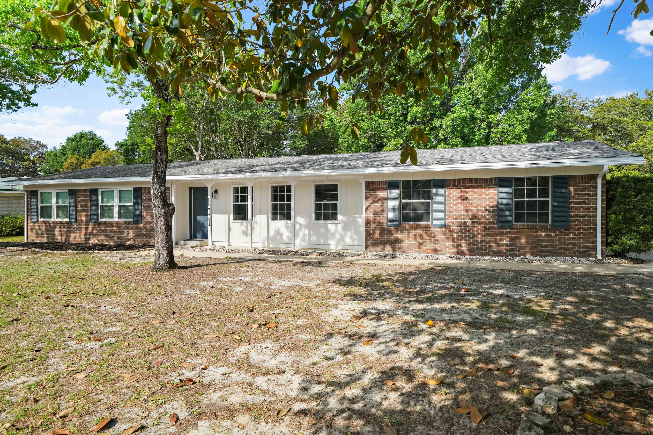 101 Lincolnshire Drive