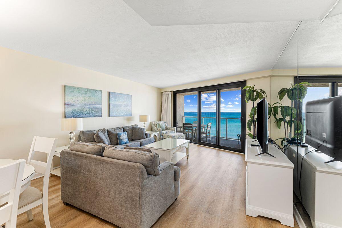 4283 Beachside Two Drive, 4283