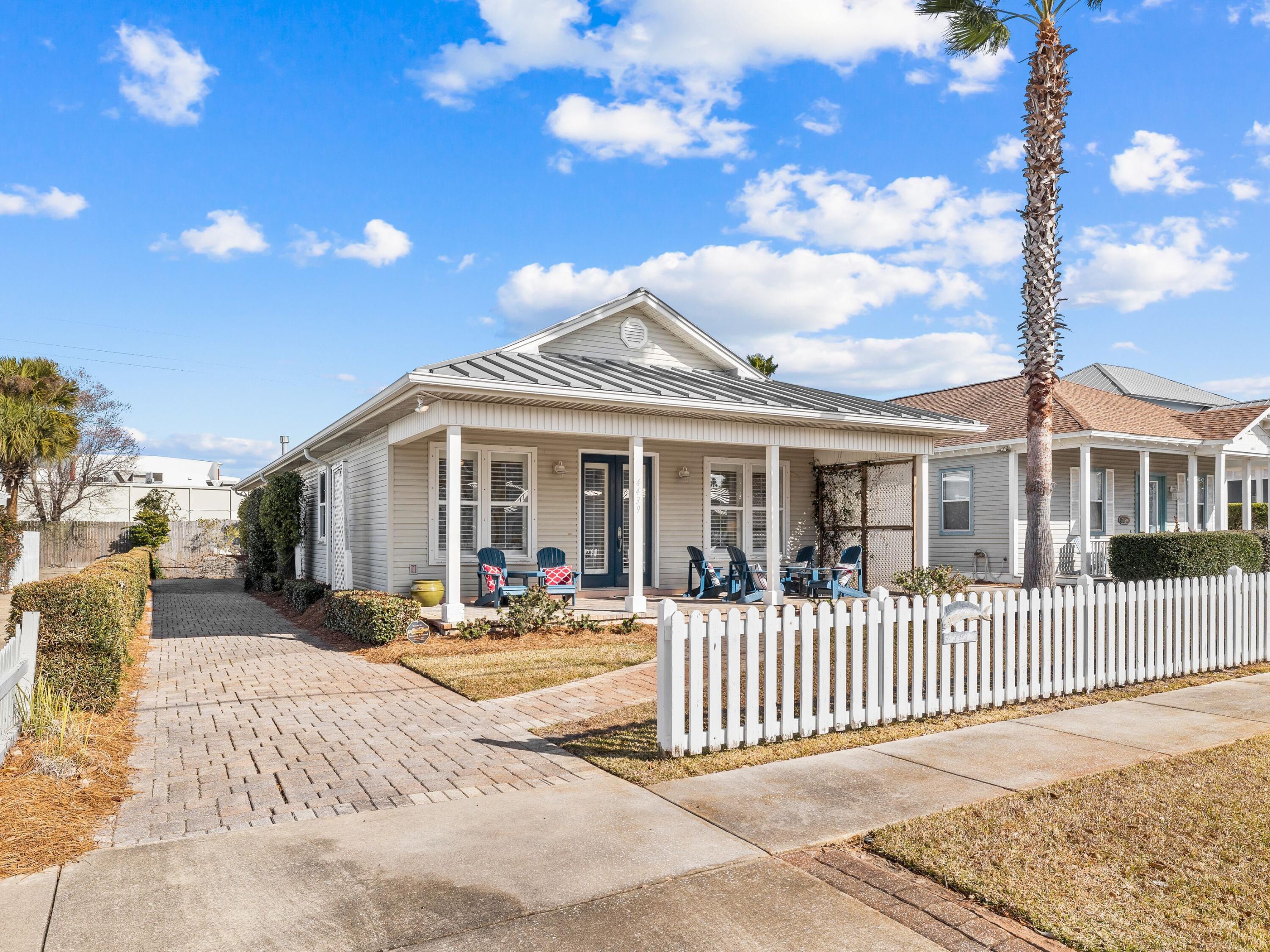 4439 Luke Avenue