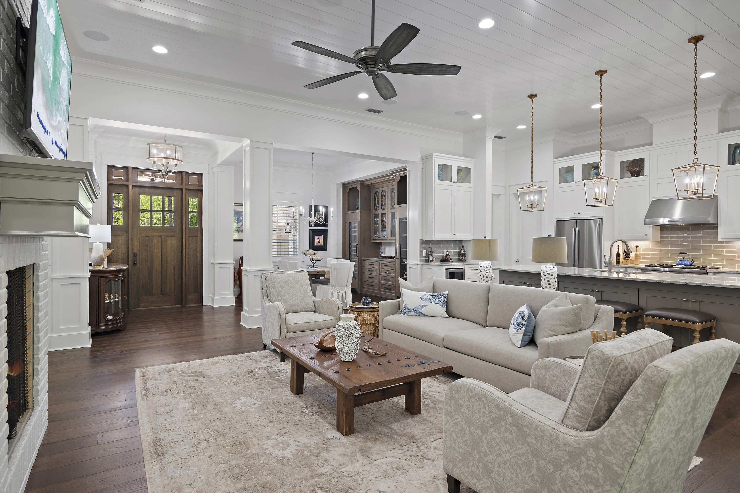 1614 Lost Cove Lane