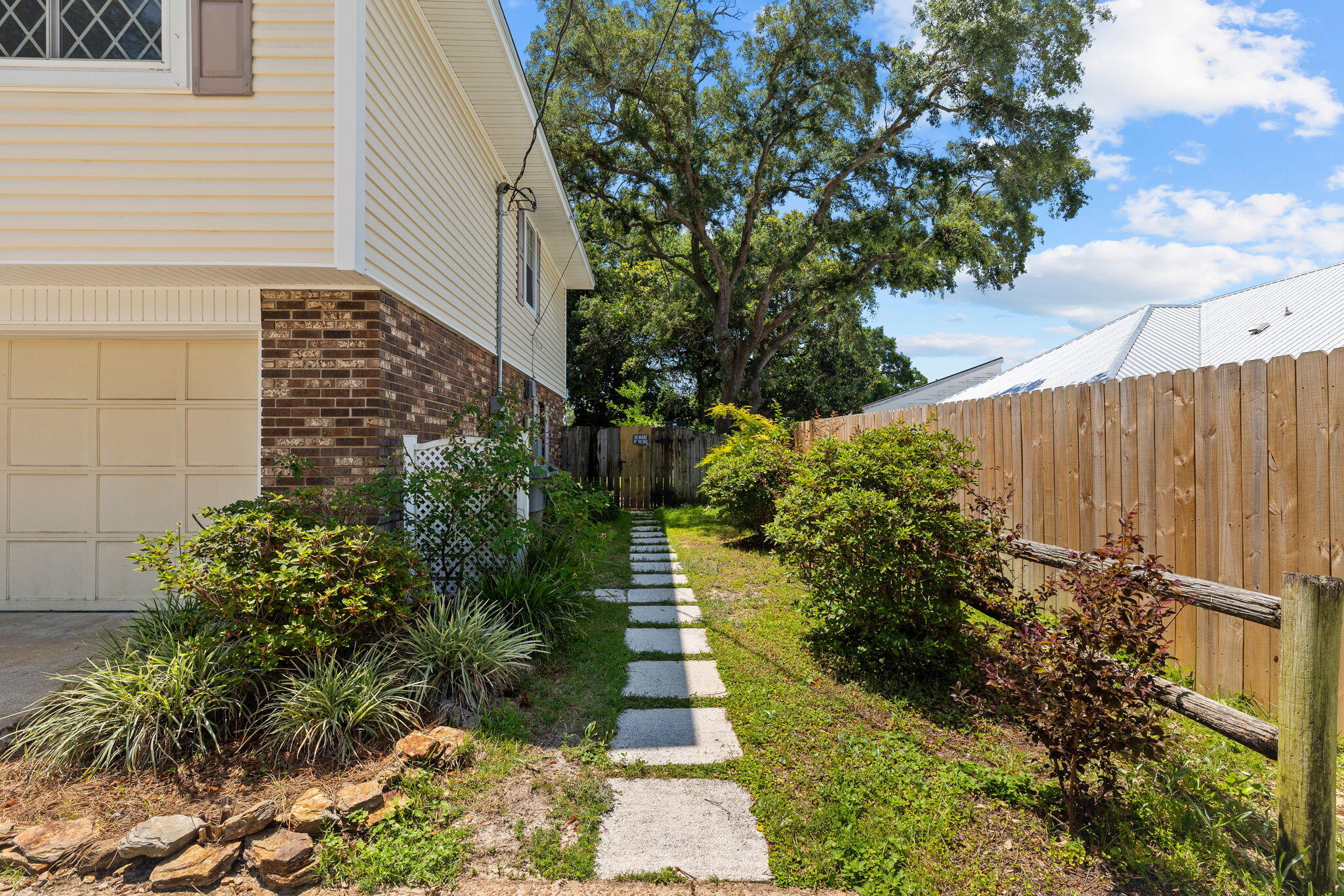 234 NE Yacht Club Drive
