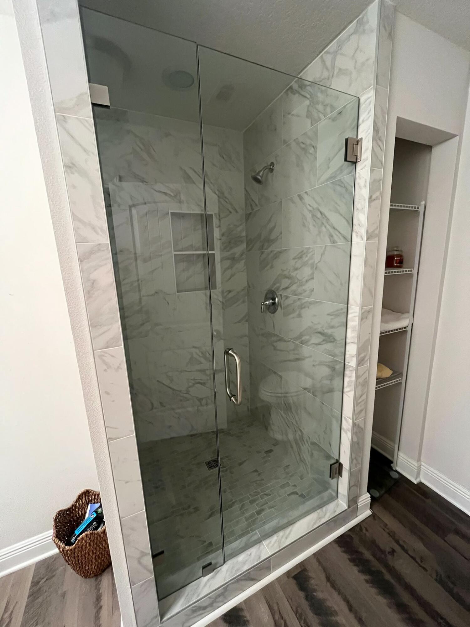 25 Crossing Lane, UNIT B