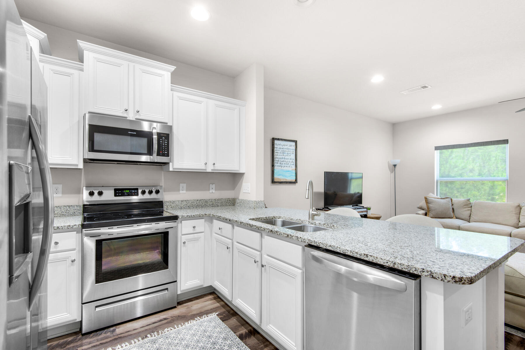 25 Crossing Lane, UNIT B
