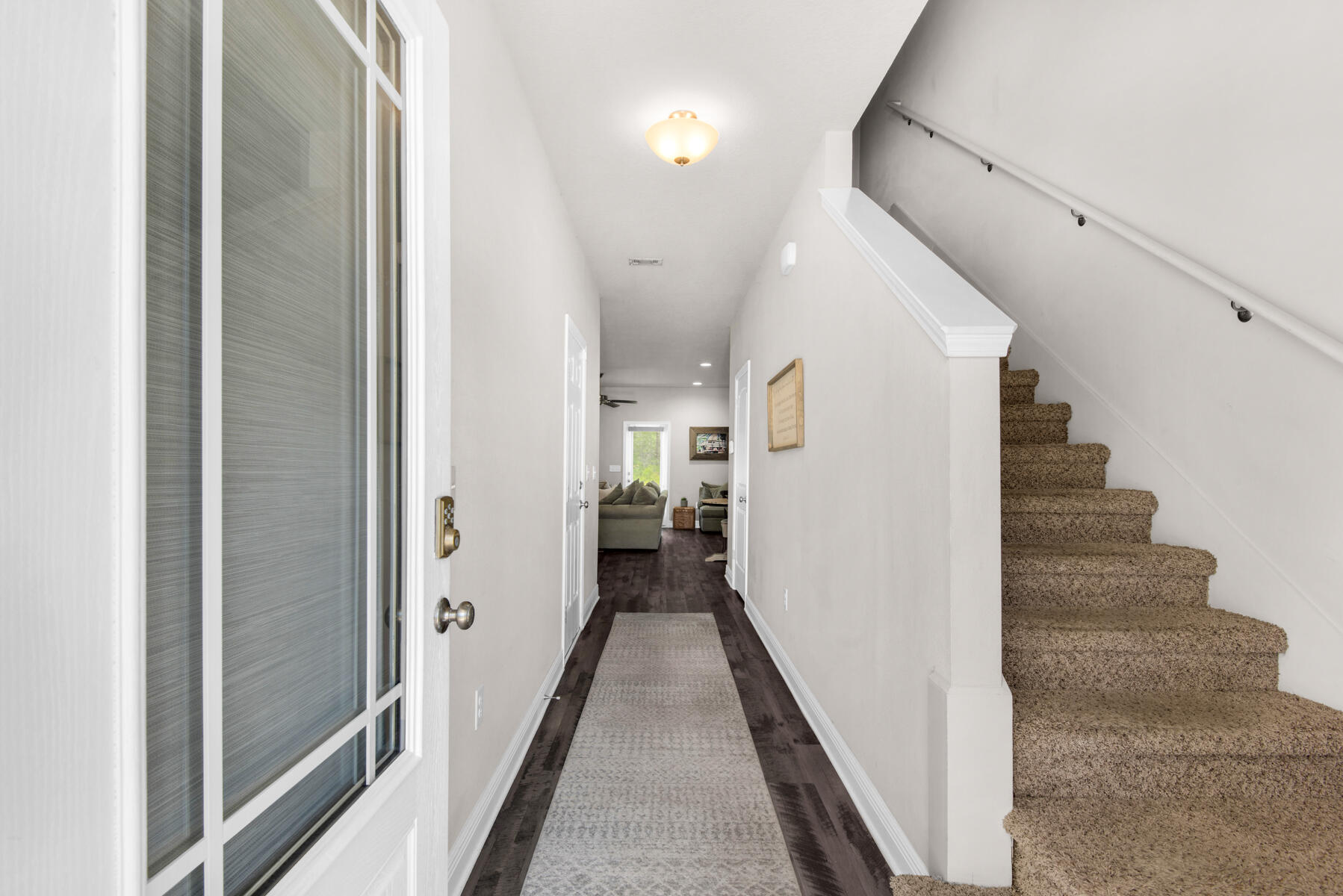 25 Crossing Lane, UNIT B
