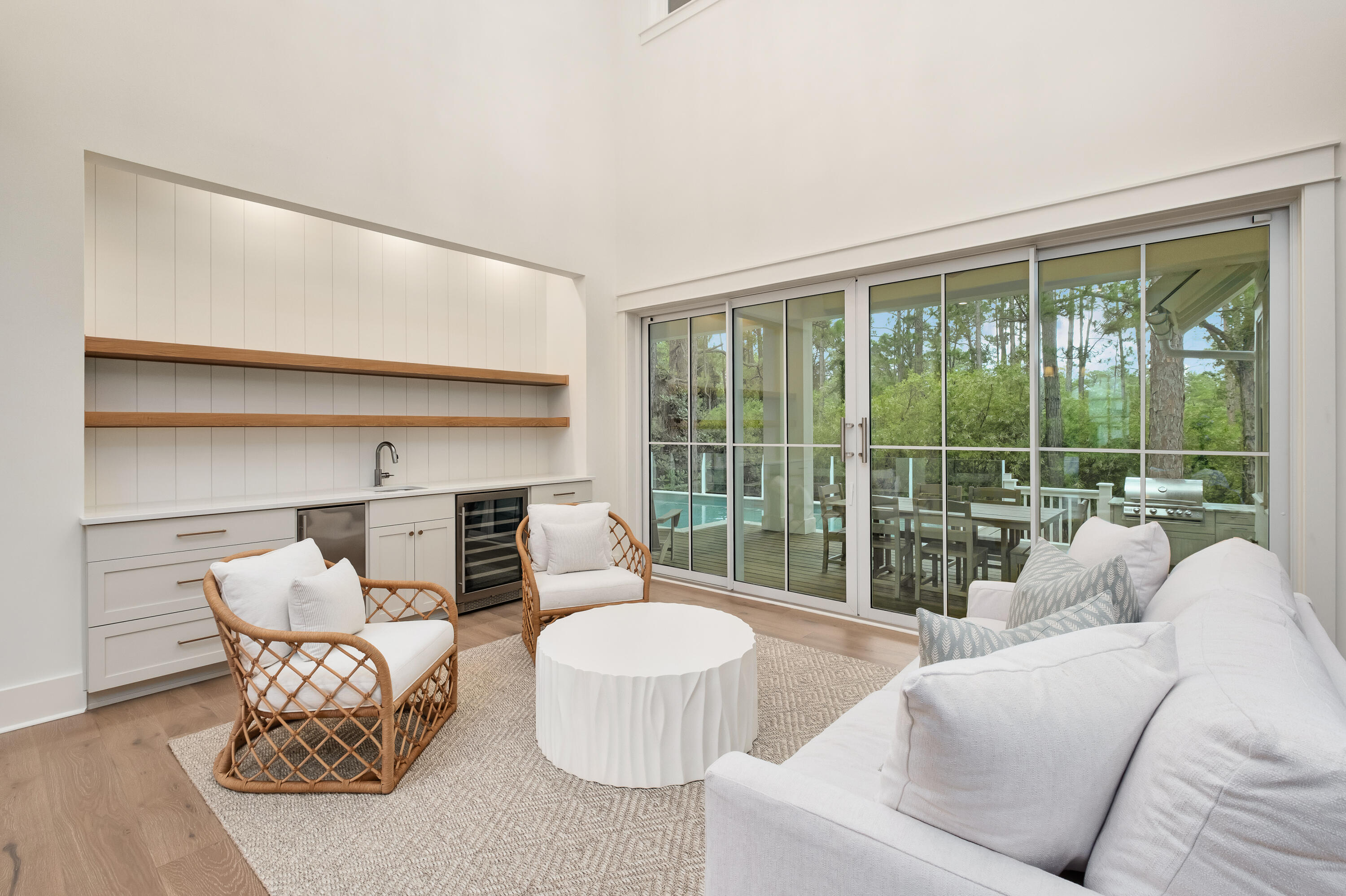 37 Lakeview Drive