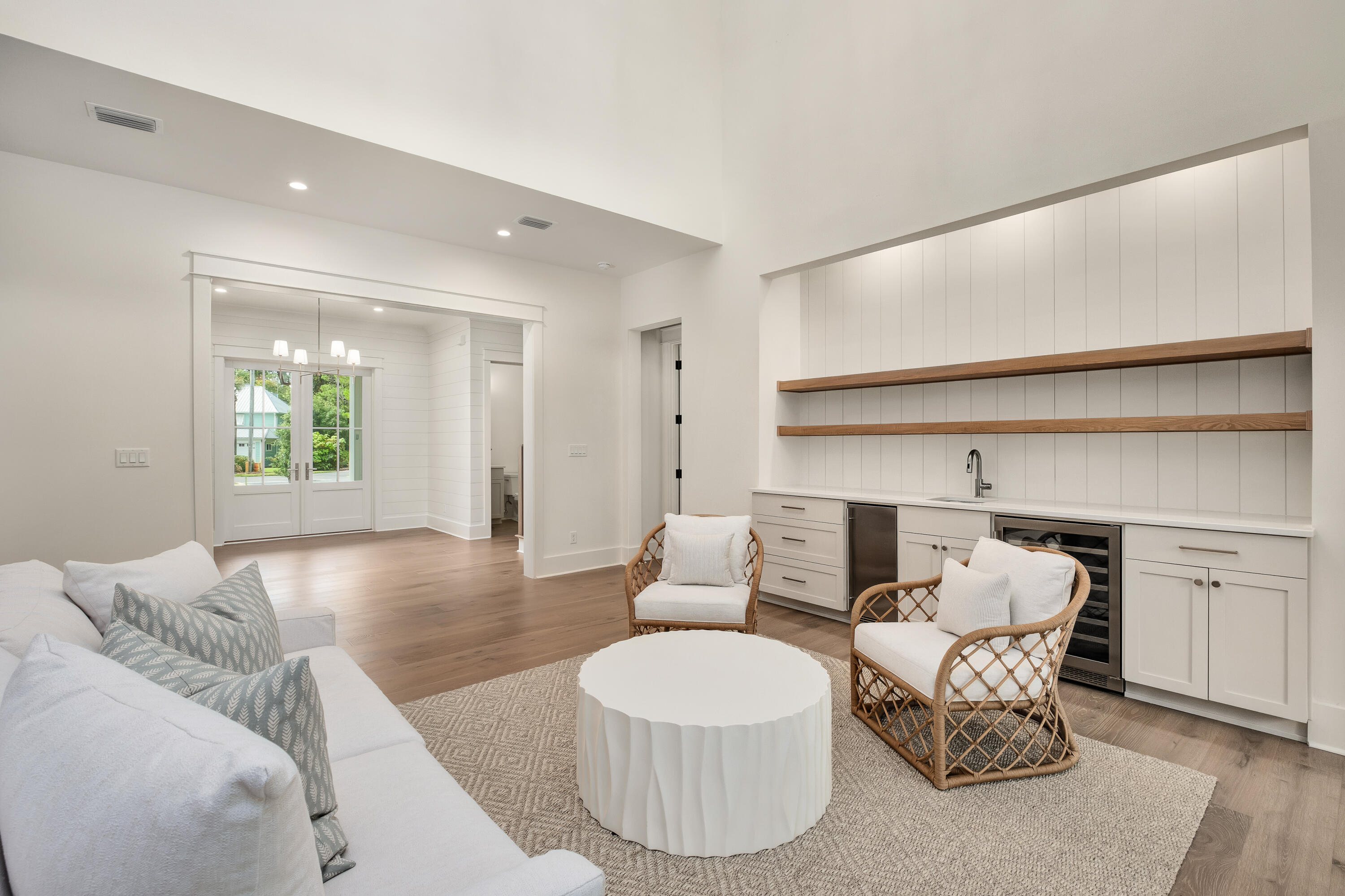 37 Lakeview Drive