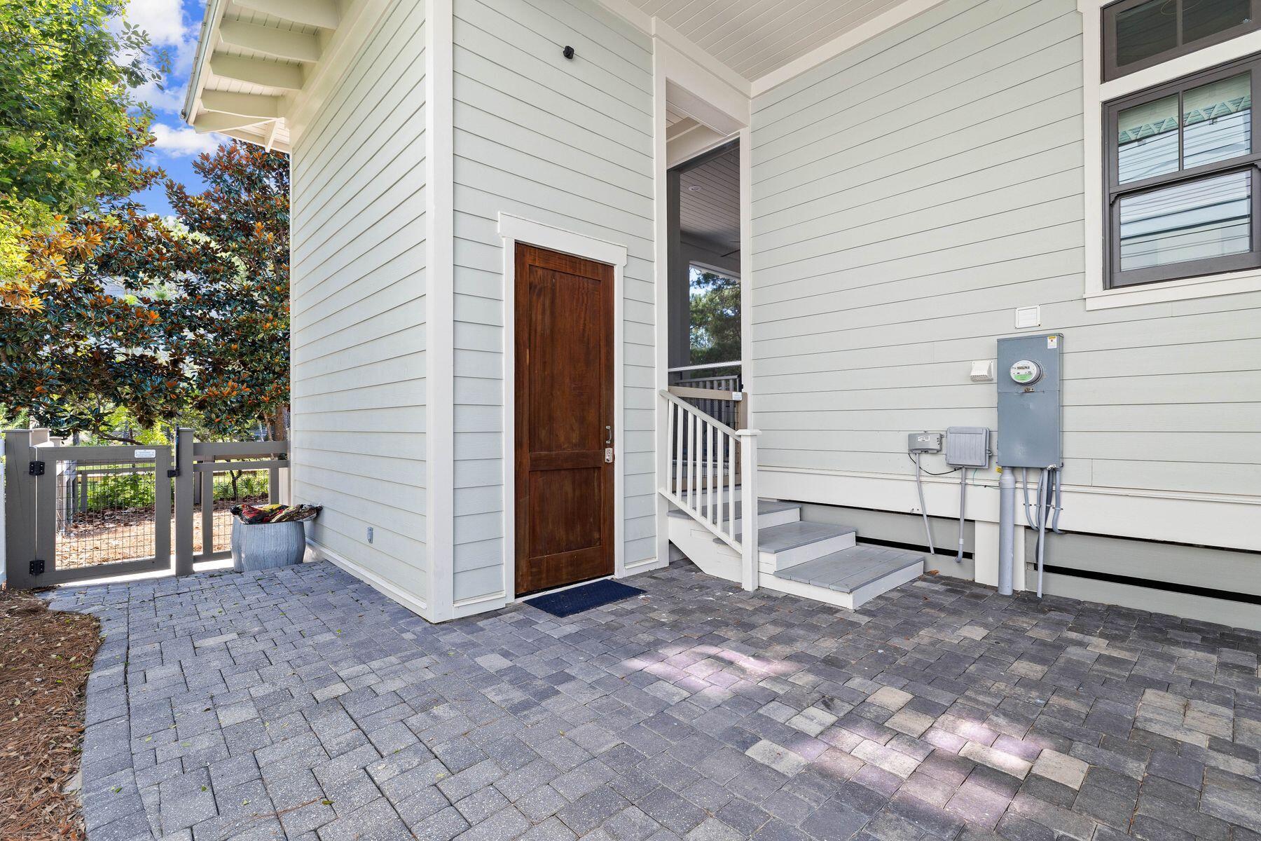 90 Flatwood Street