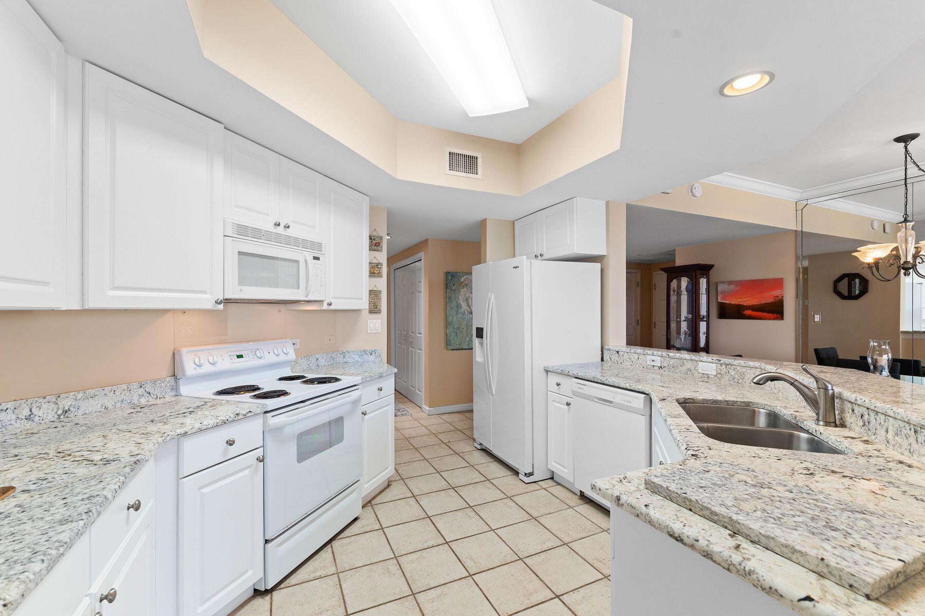 15300 Emerald Coast Parkway, 903