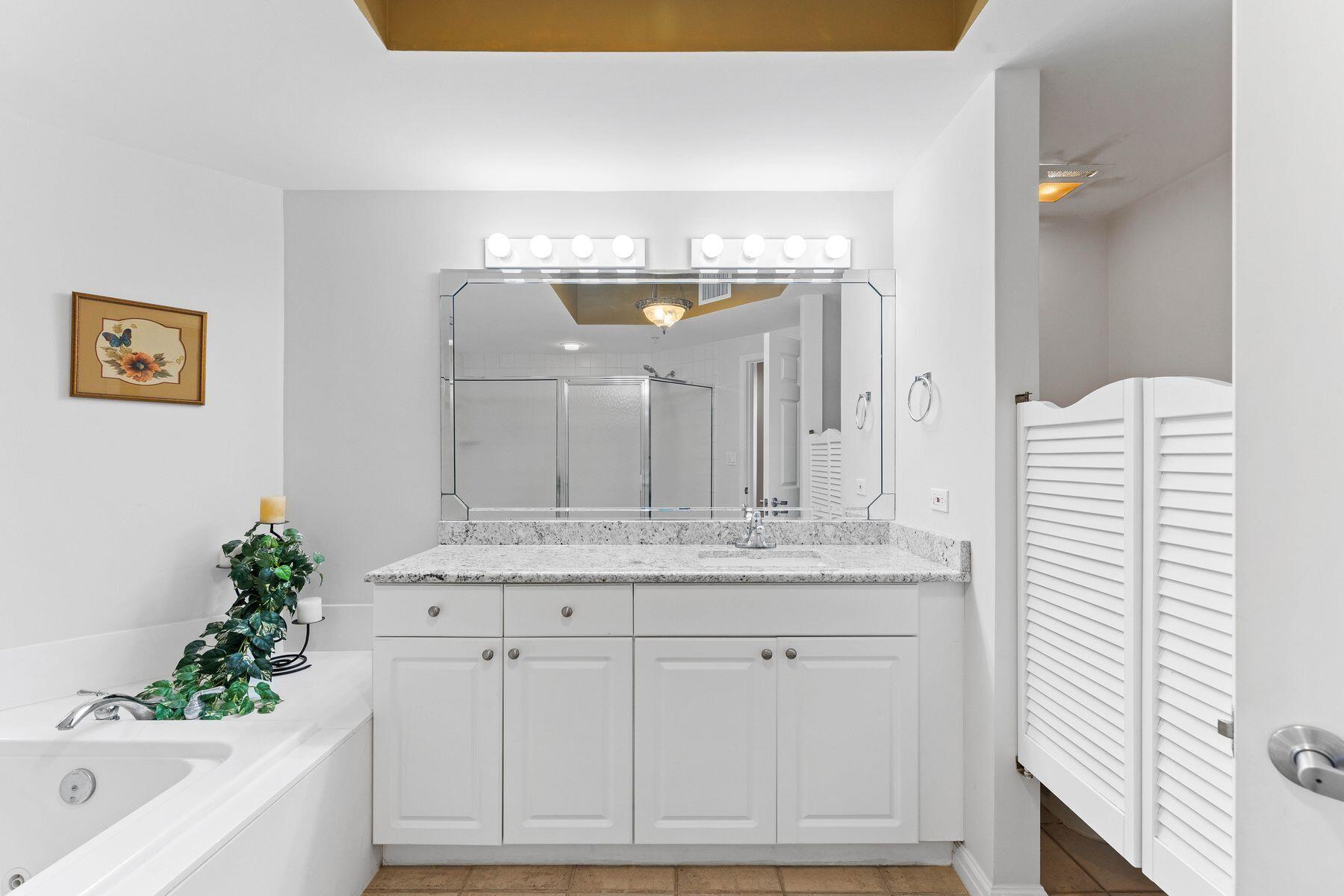 15300 Emerald Coast Parkway, 903