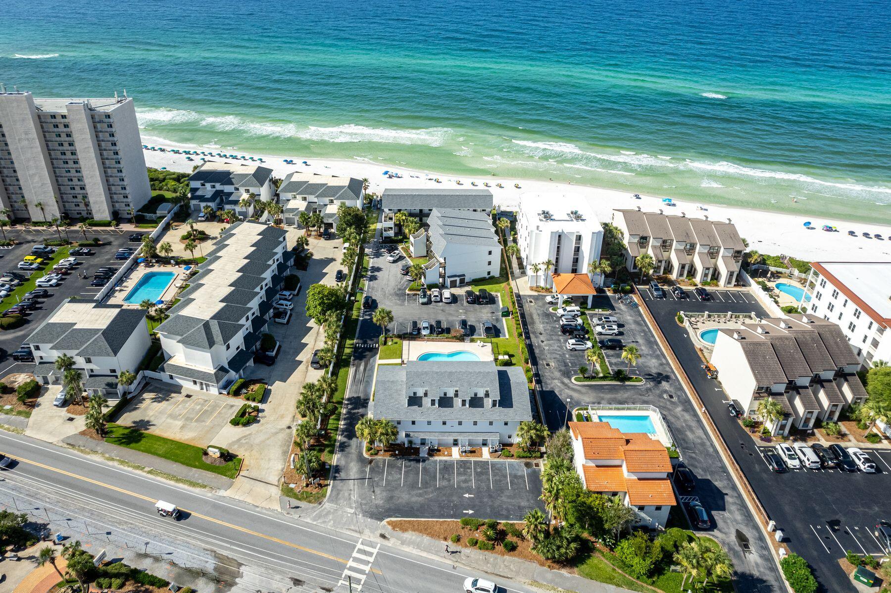 3692 E County Highway 30A, Unit 16