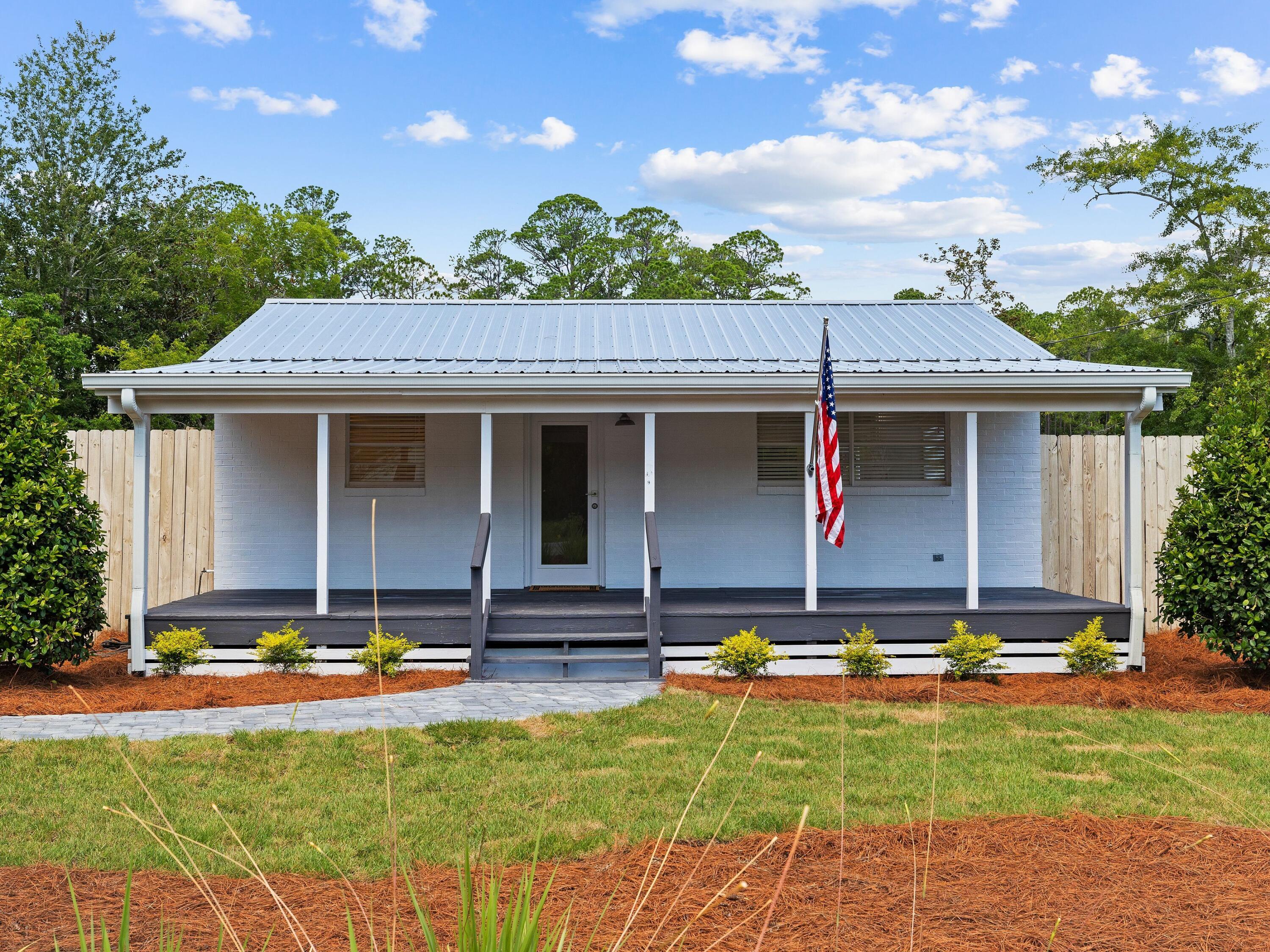 1409 N County Highway 393