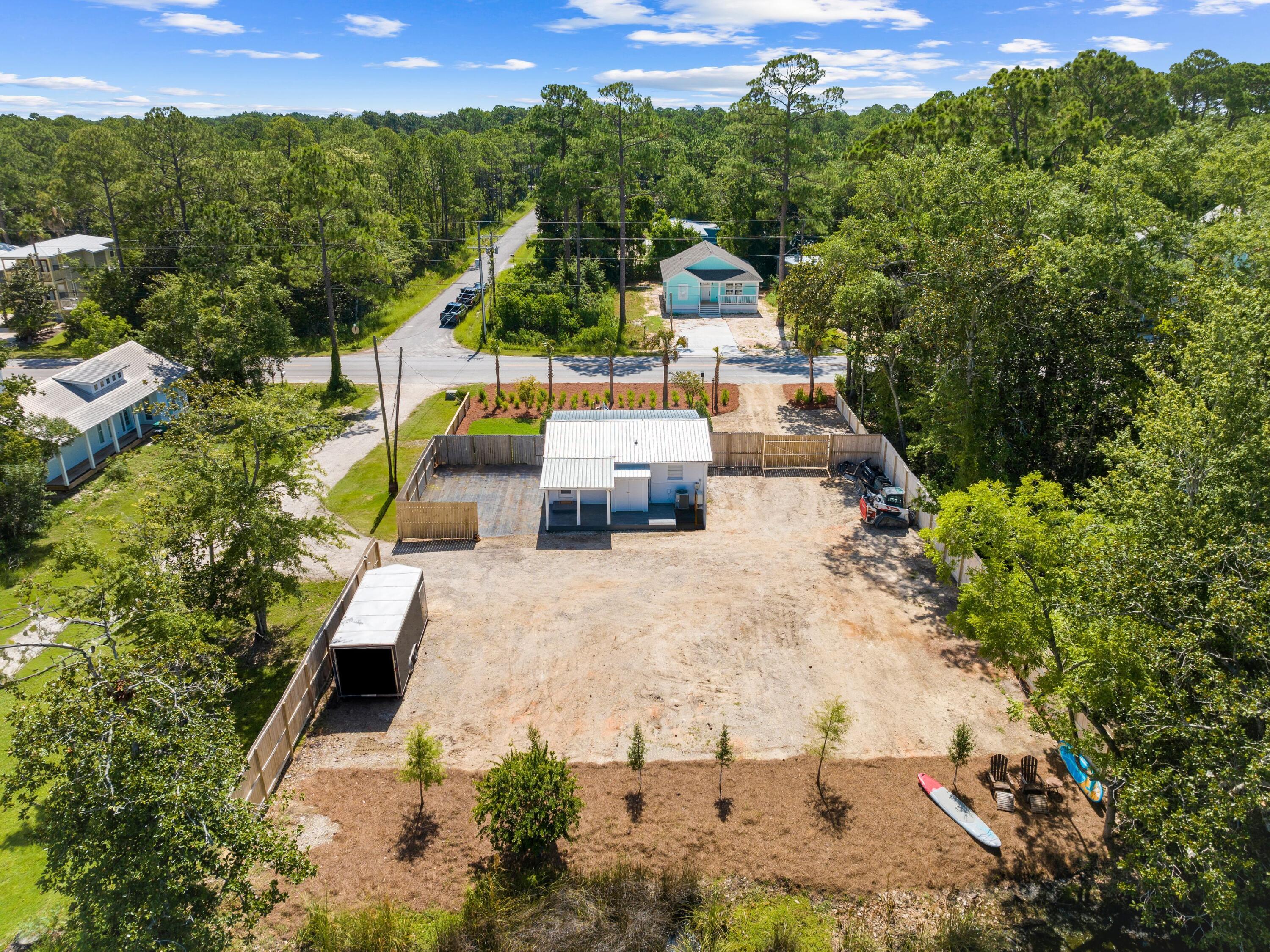 1409 N County Highway 393