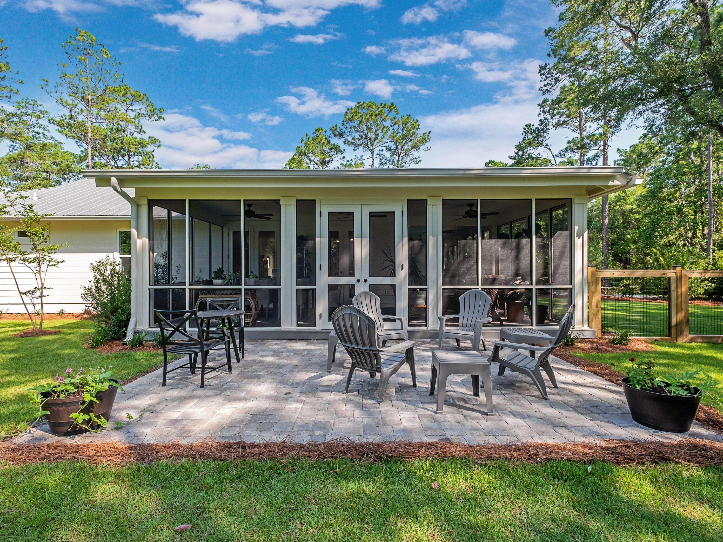 102 Still Oaks Cove