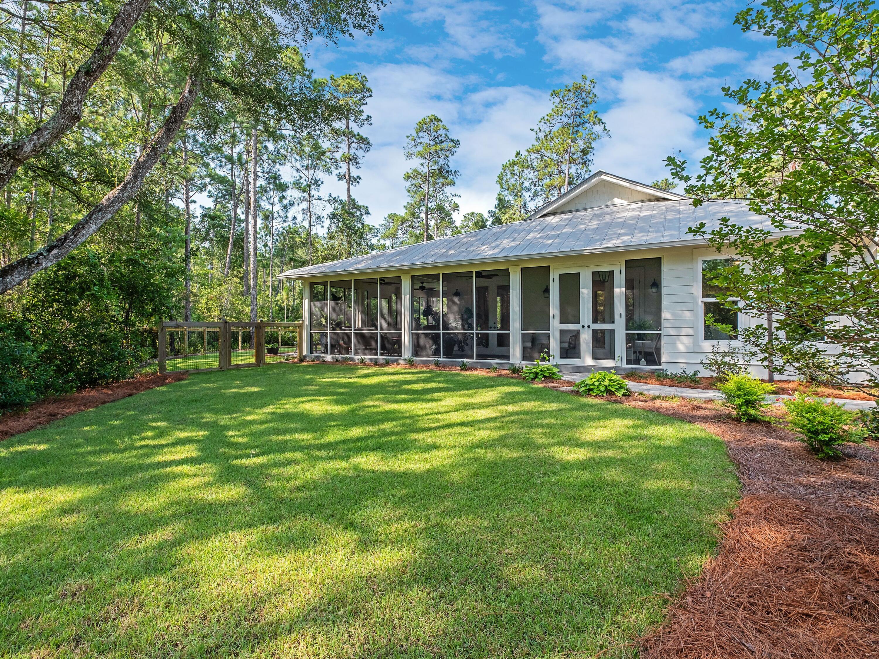 102 Still Oaks Cove