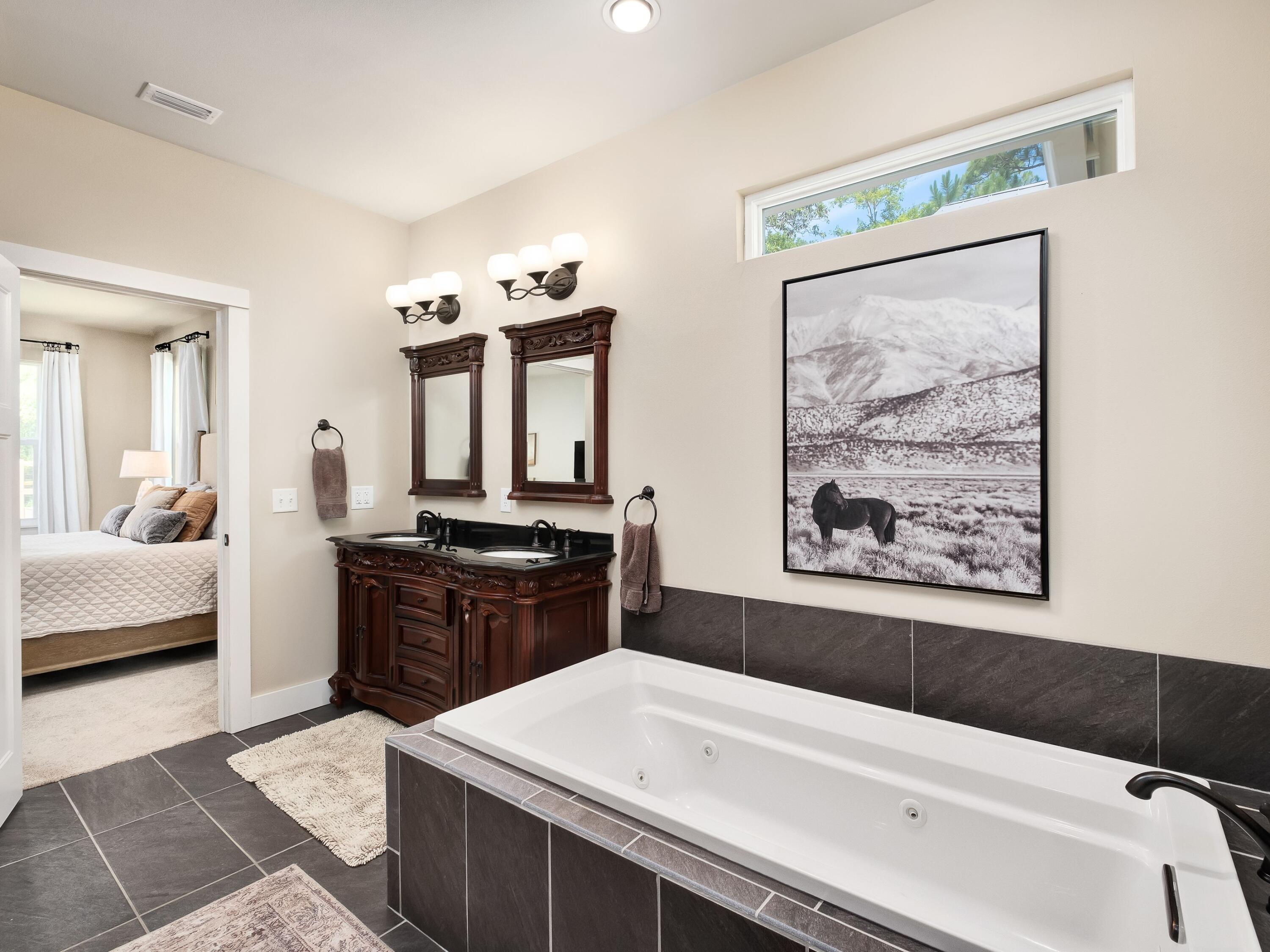 102 Still Oaks Cove