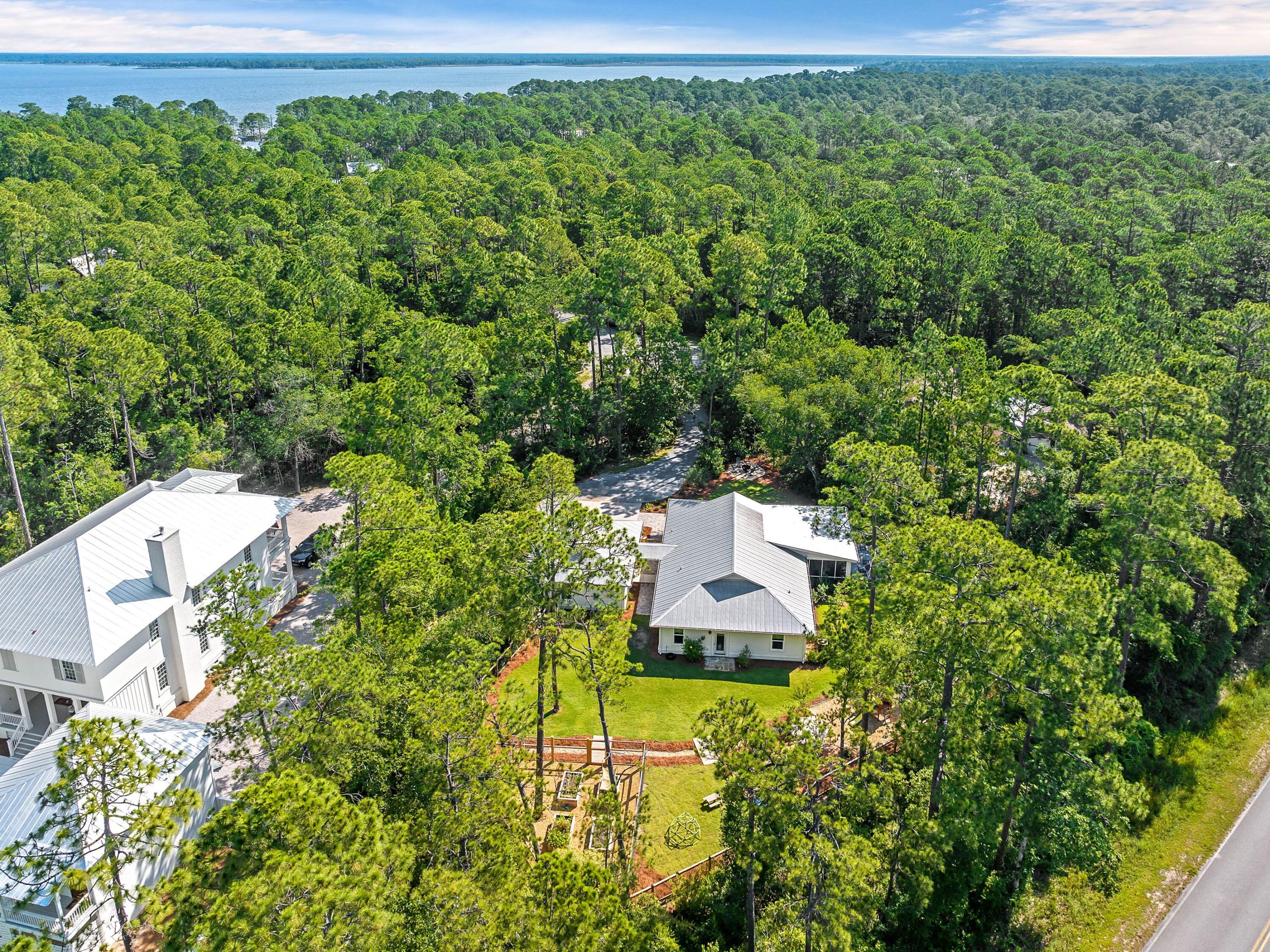 102 Still Oaks Cove