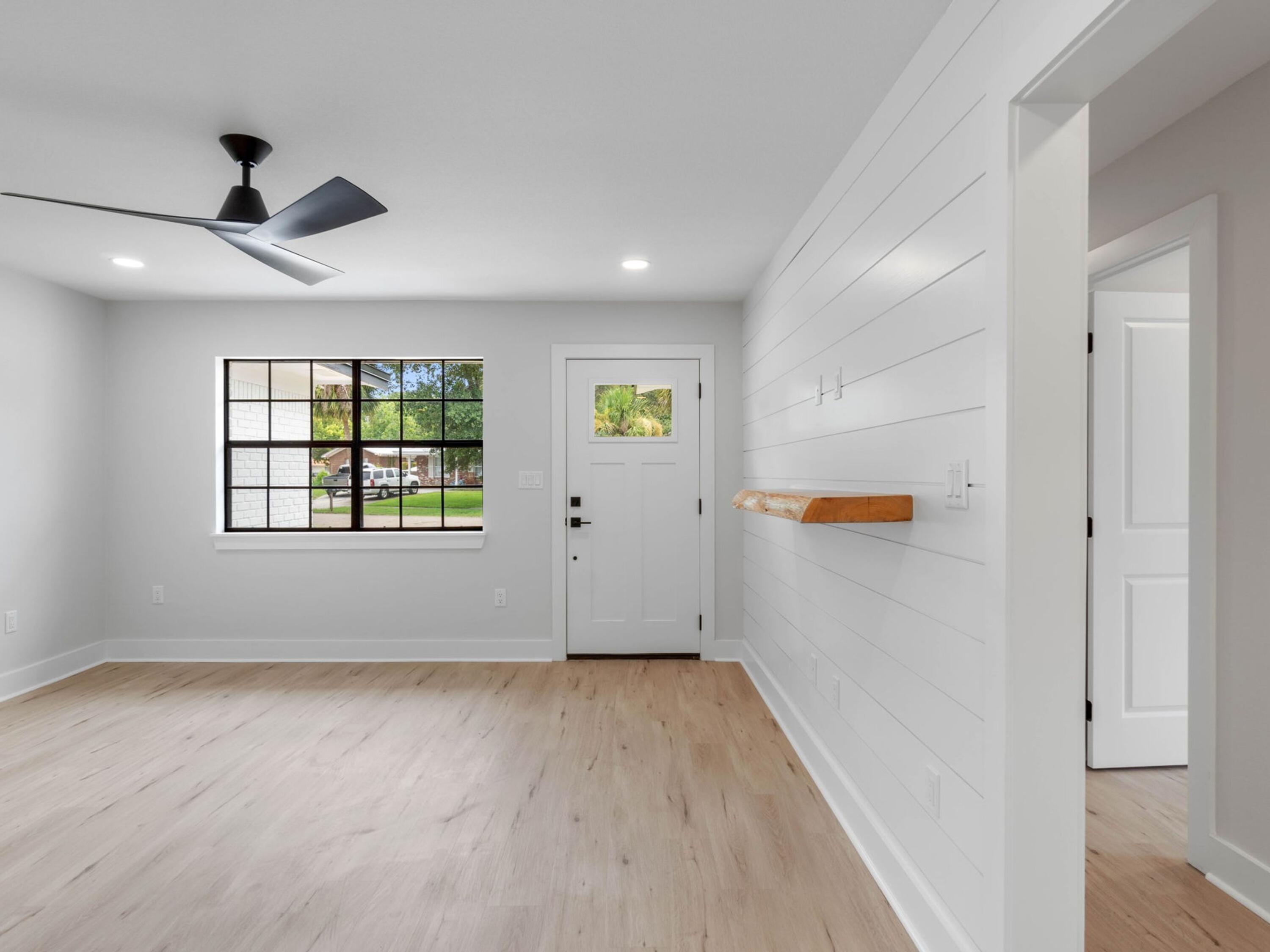 609 Sea View Circle