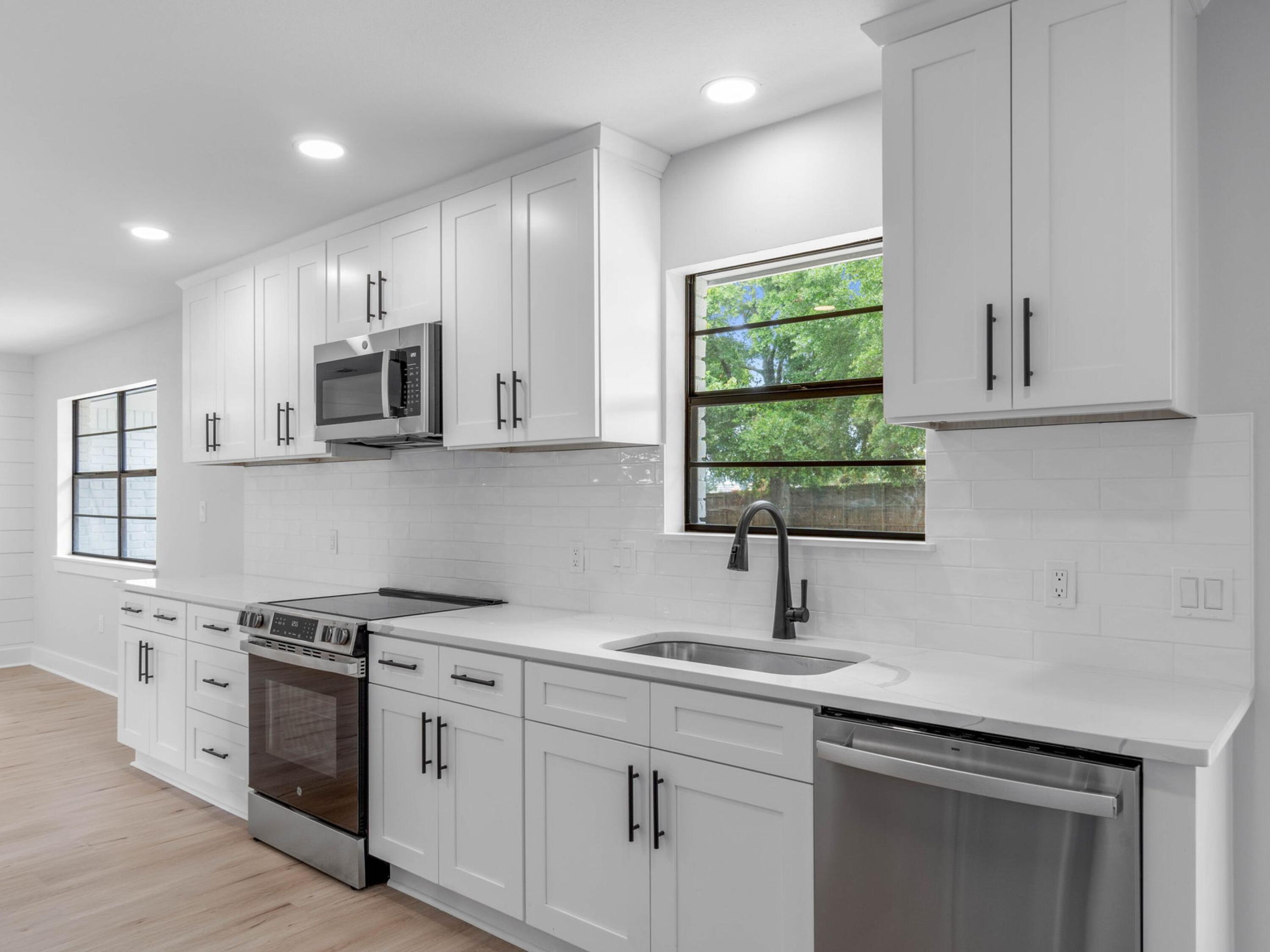 609 Sea View Circle