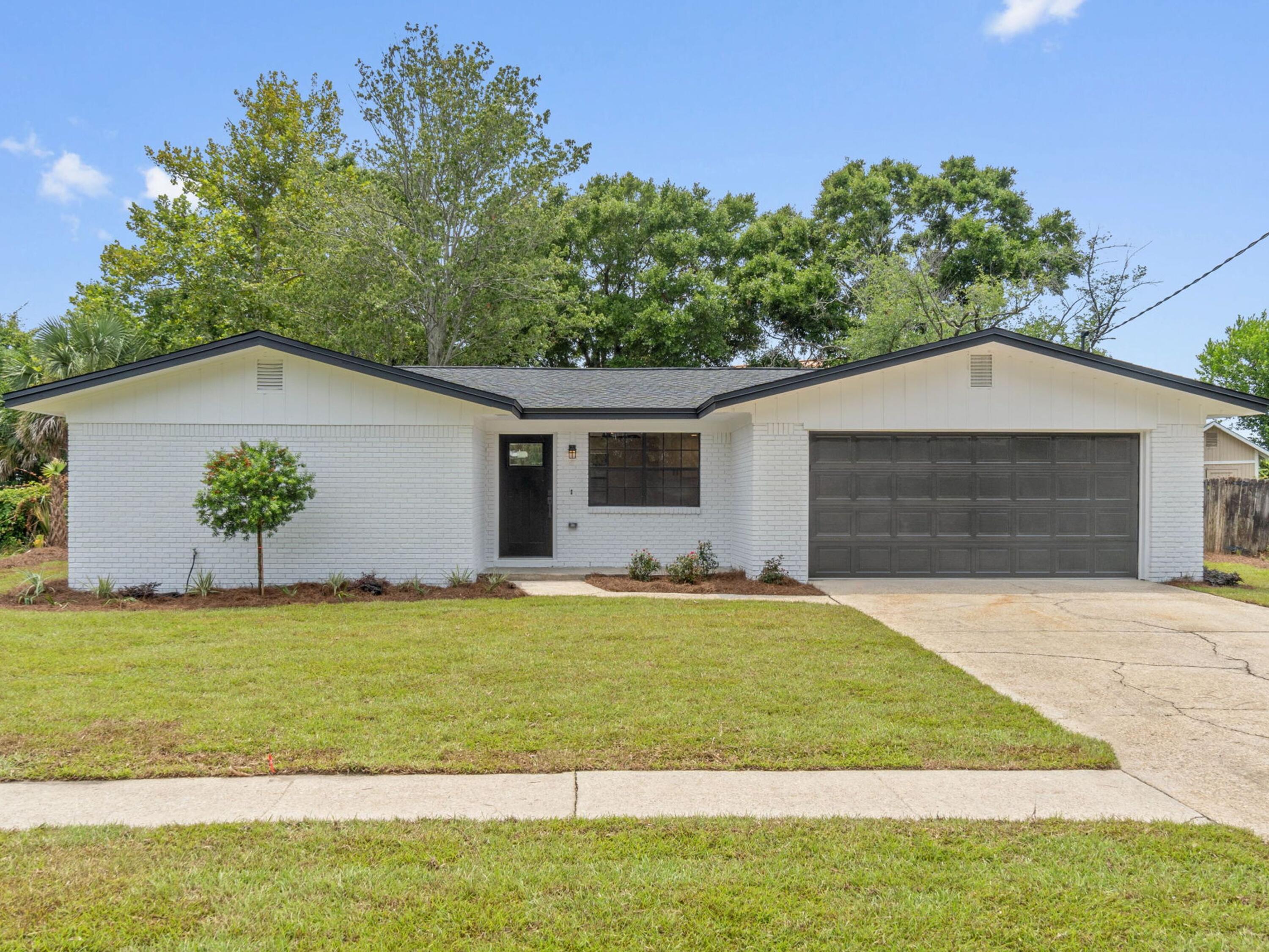 609 Sea View Circle