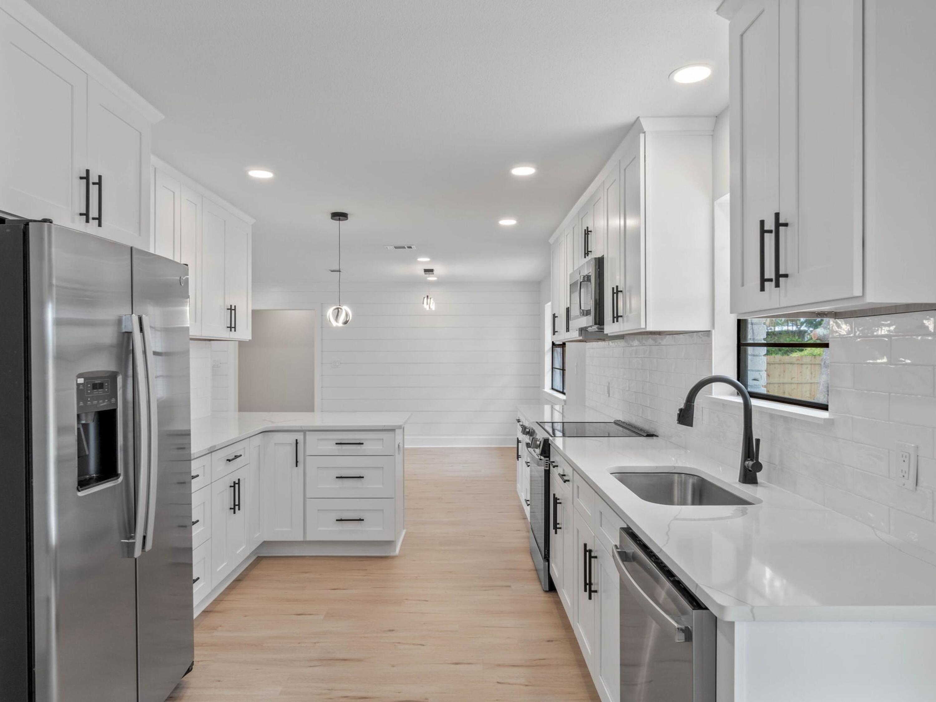 609 Sea View Circle