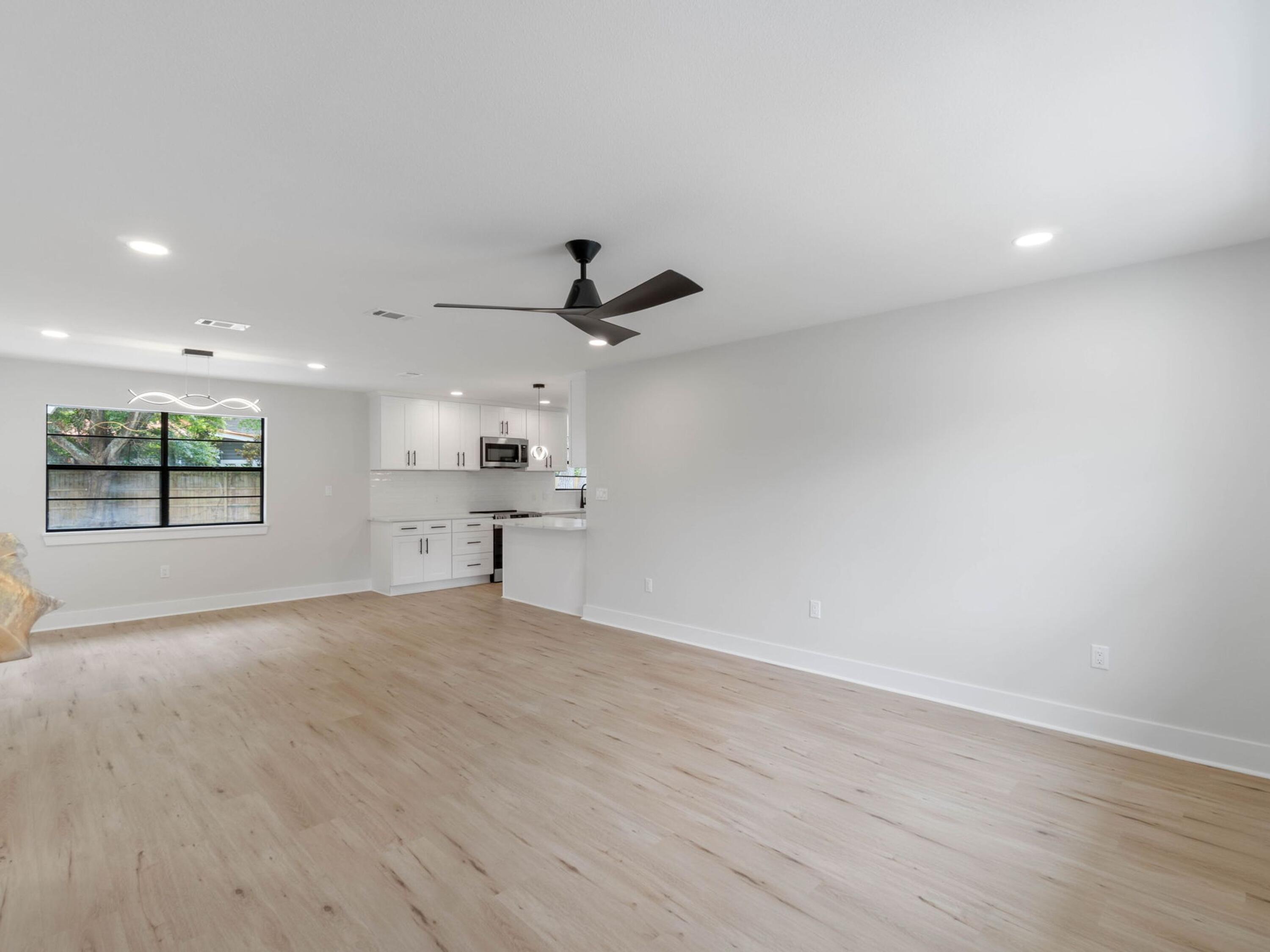 609 Sea View Circle