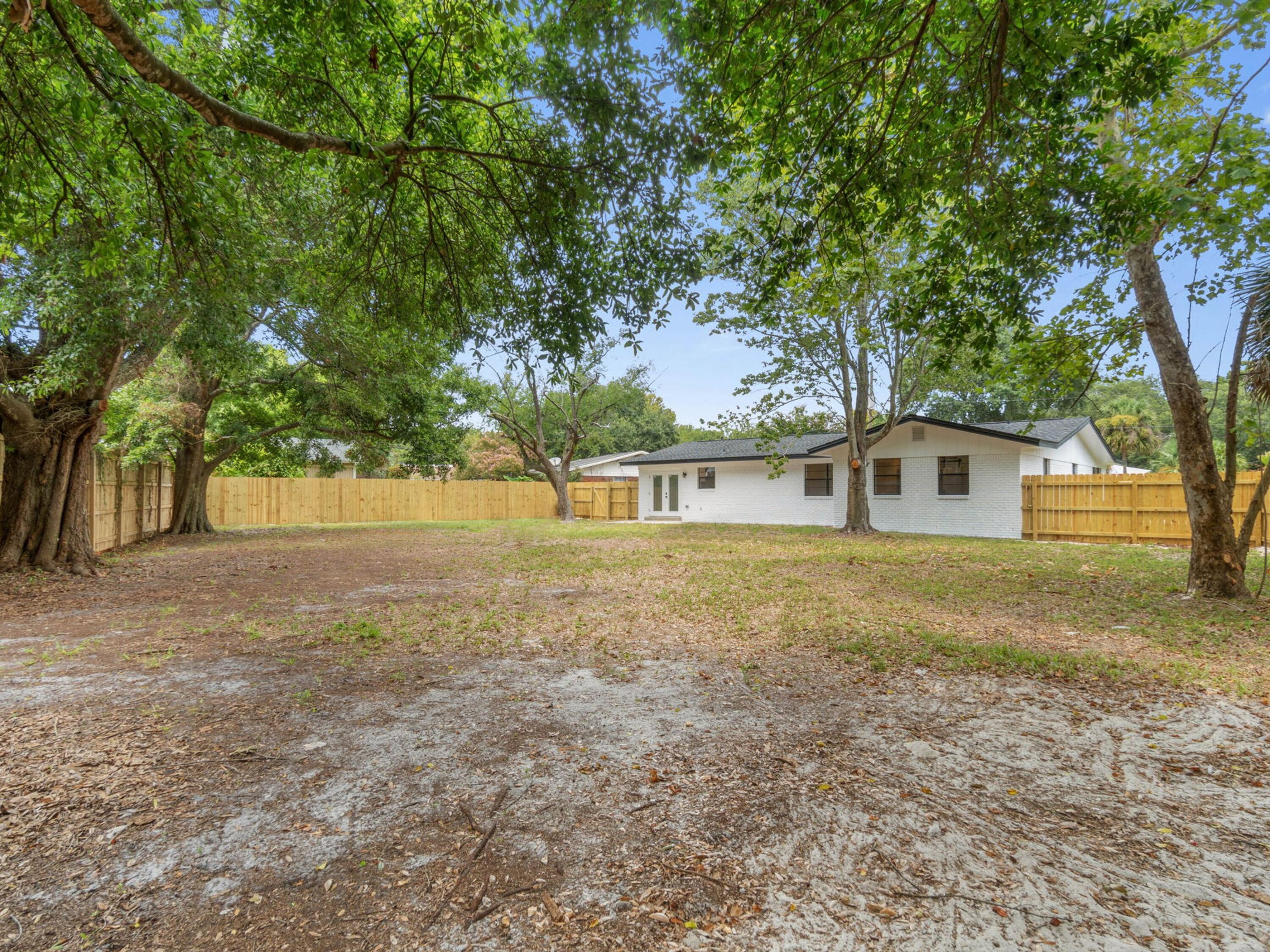 609 Sea View Circle