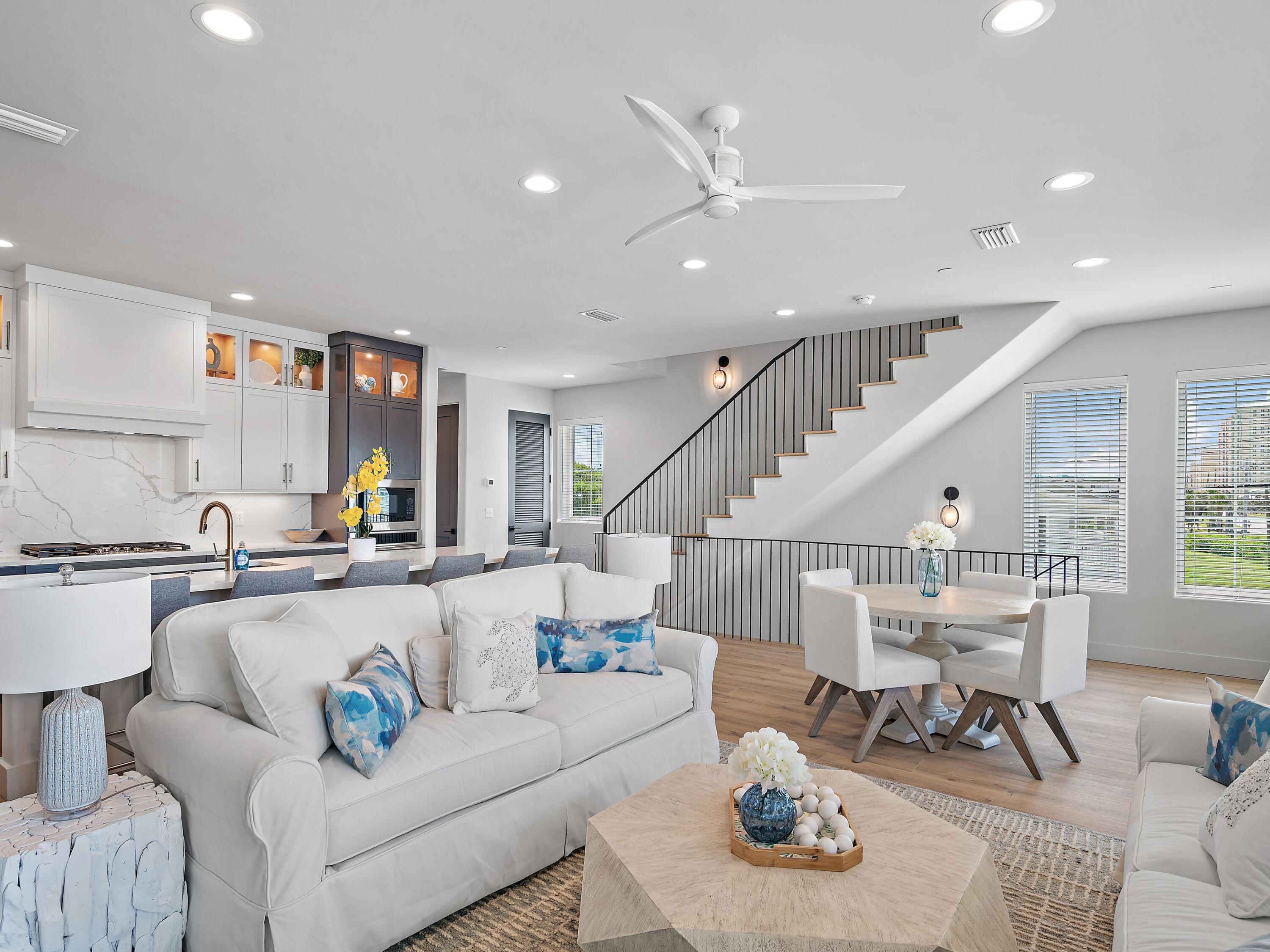 101 DeLuna Place A