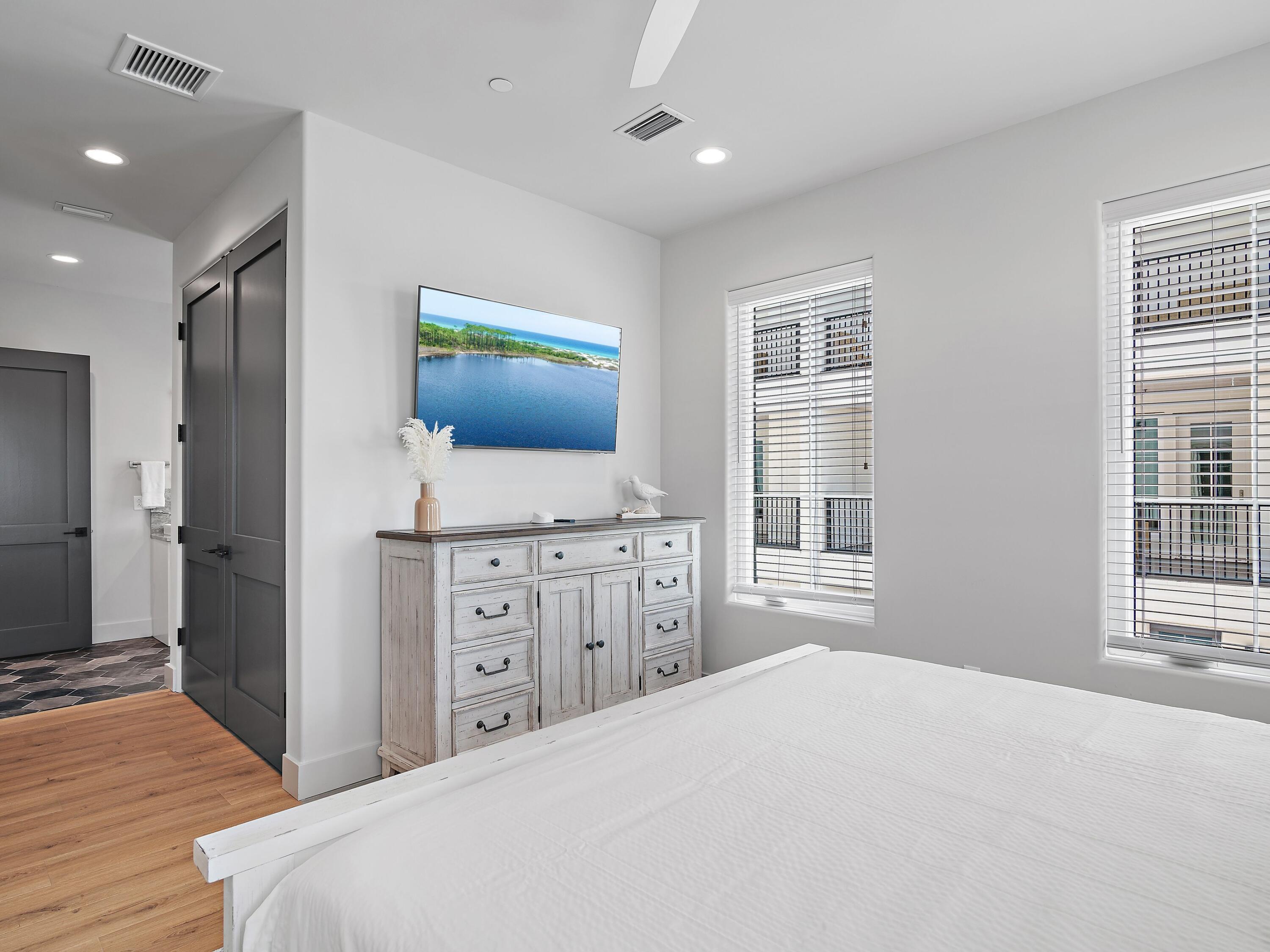 101 DeLuna Place A