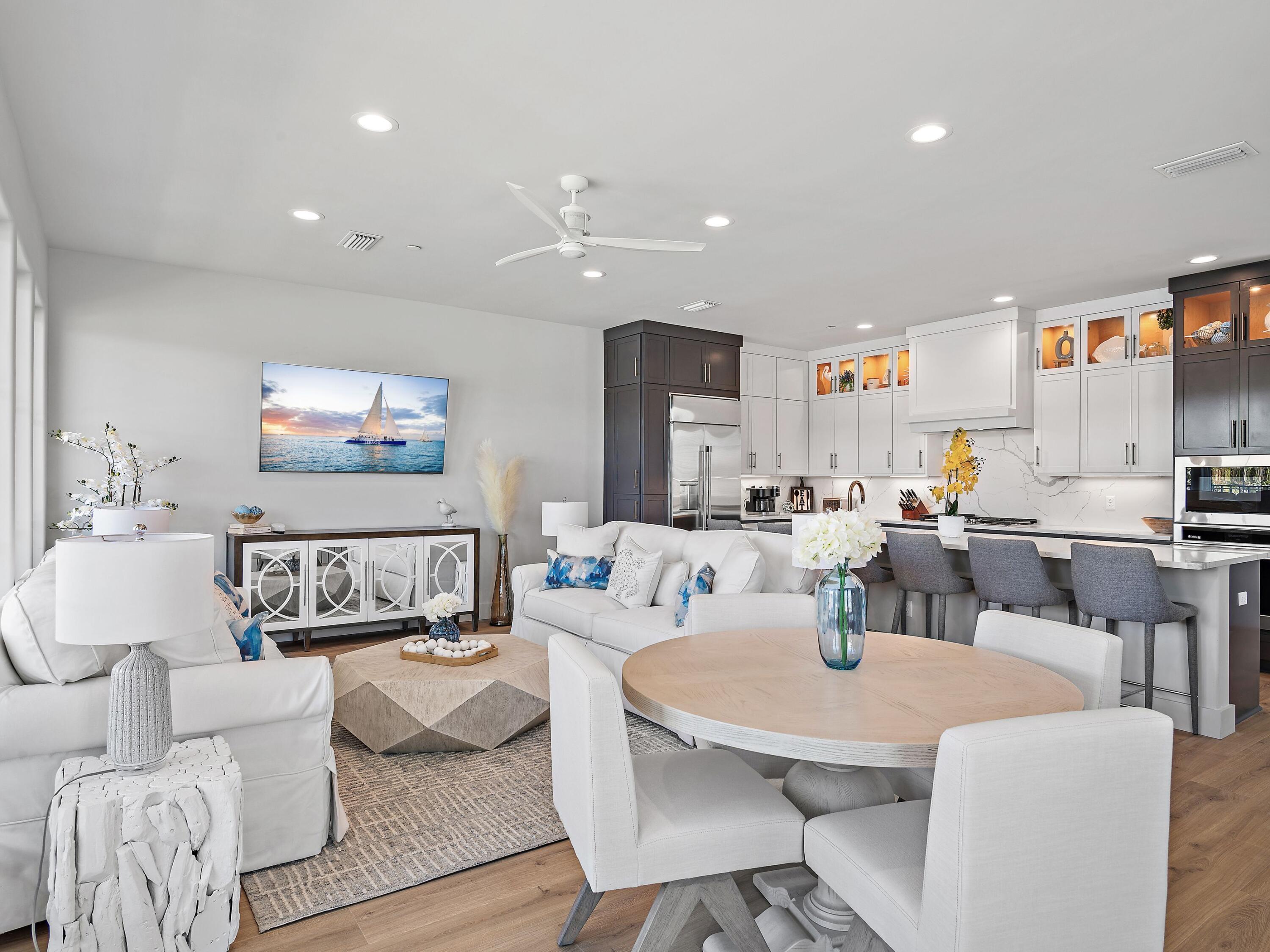 101 DeLuna Place A