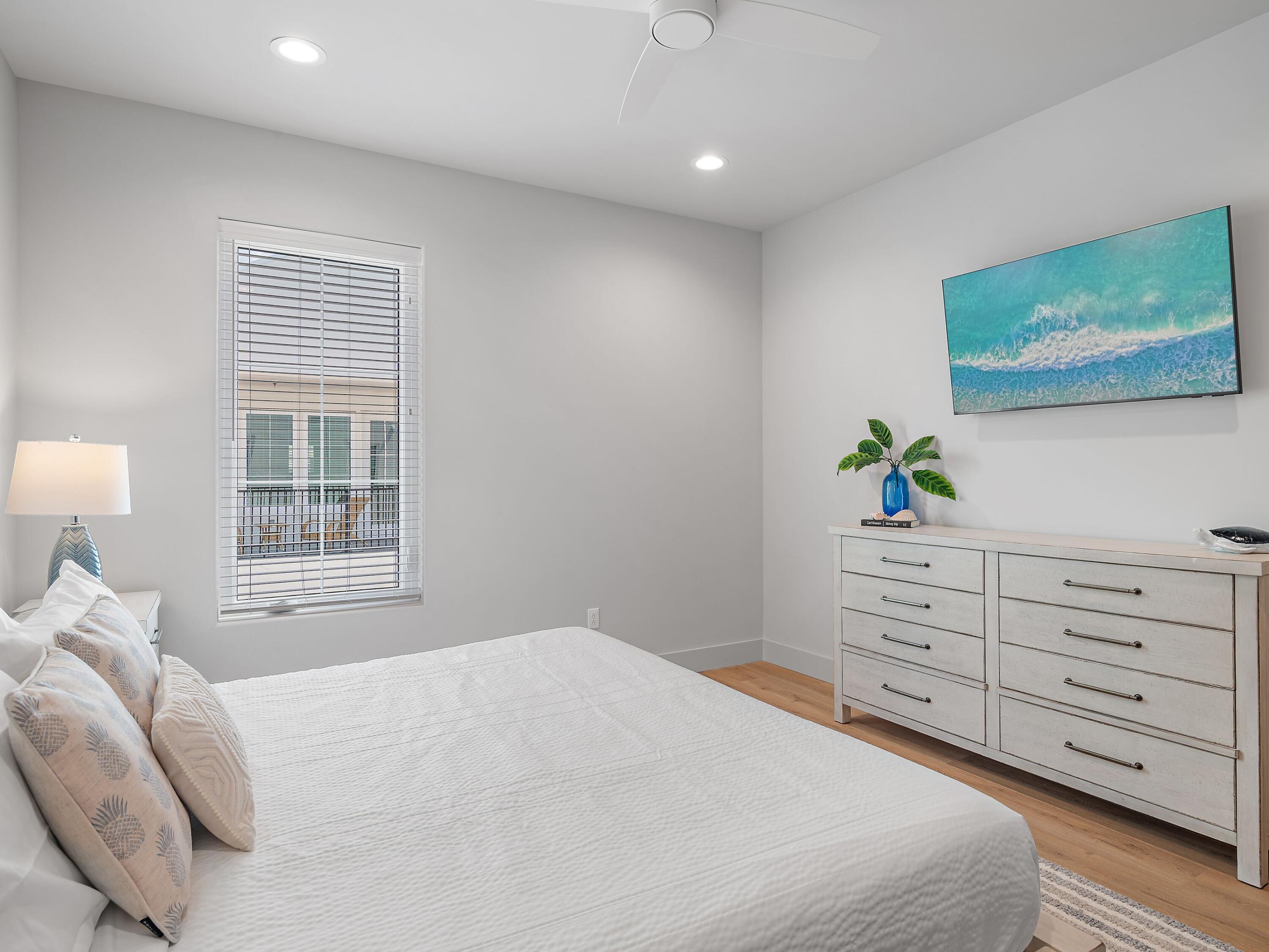 101 DeLuna Place A