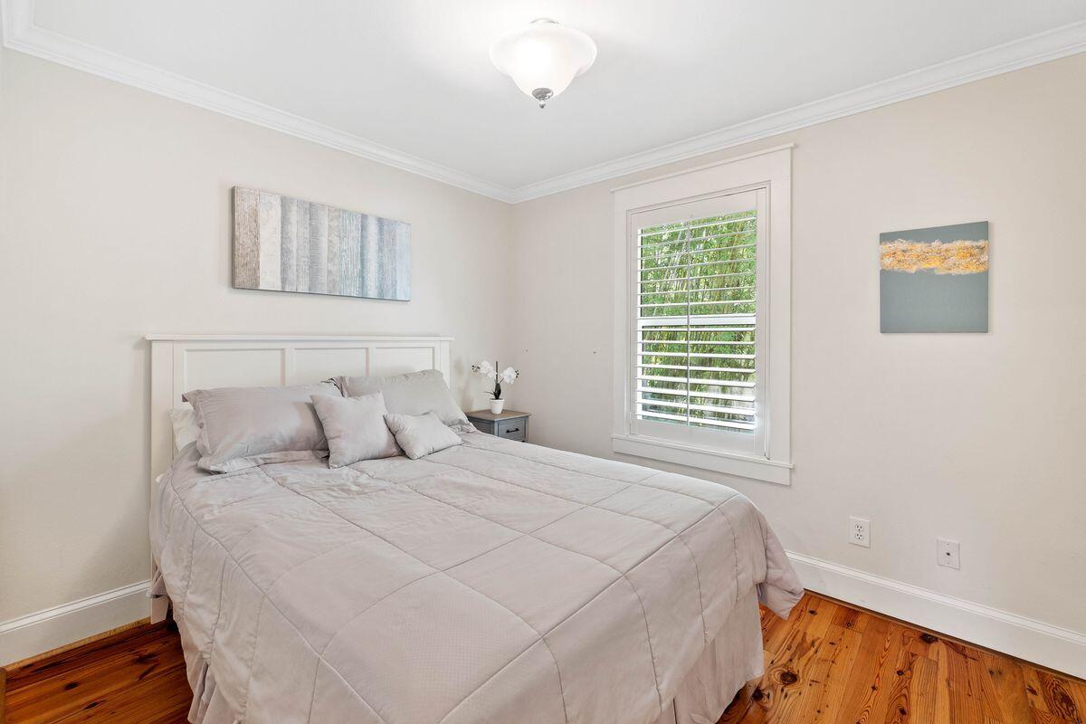 141 Crescent Road