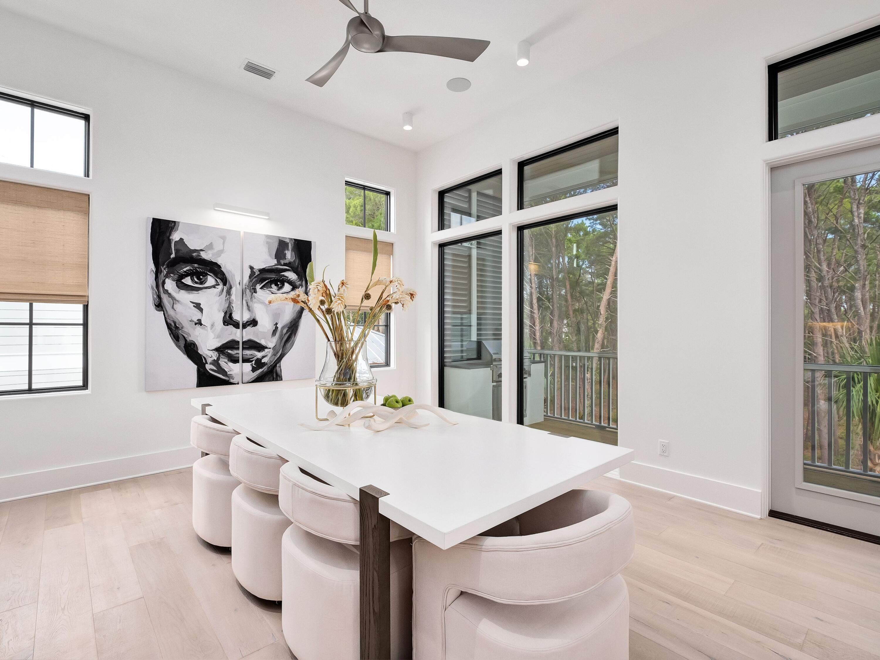 6 W Grande Pointe Drive
