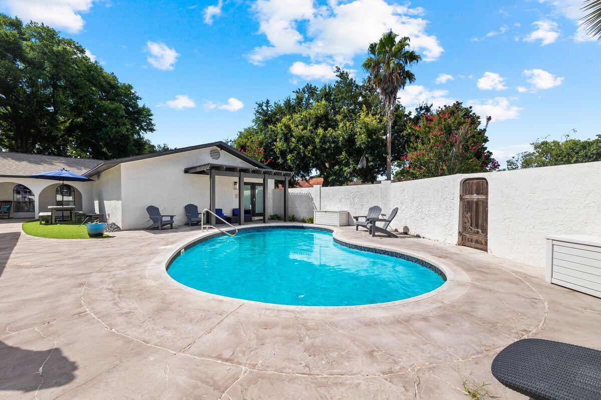 4 Coosa Court