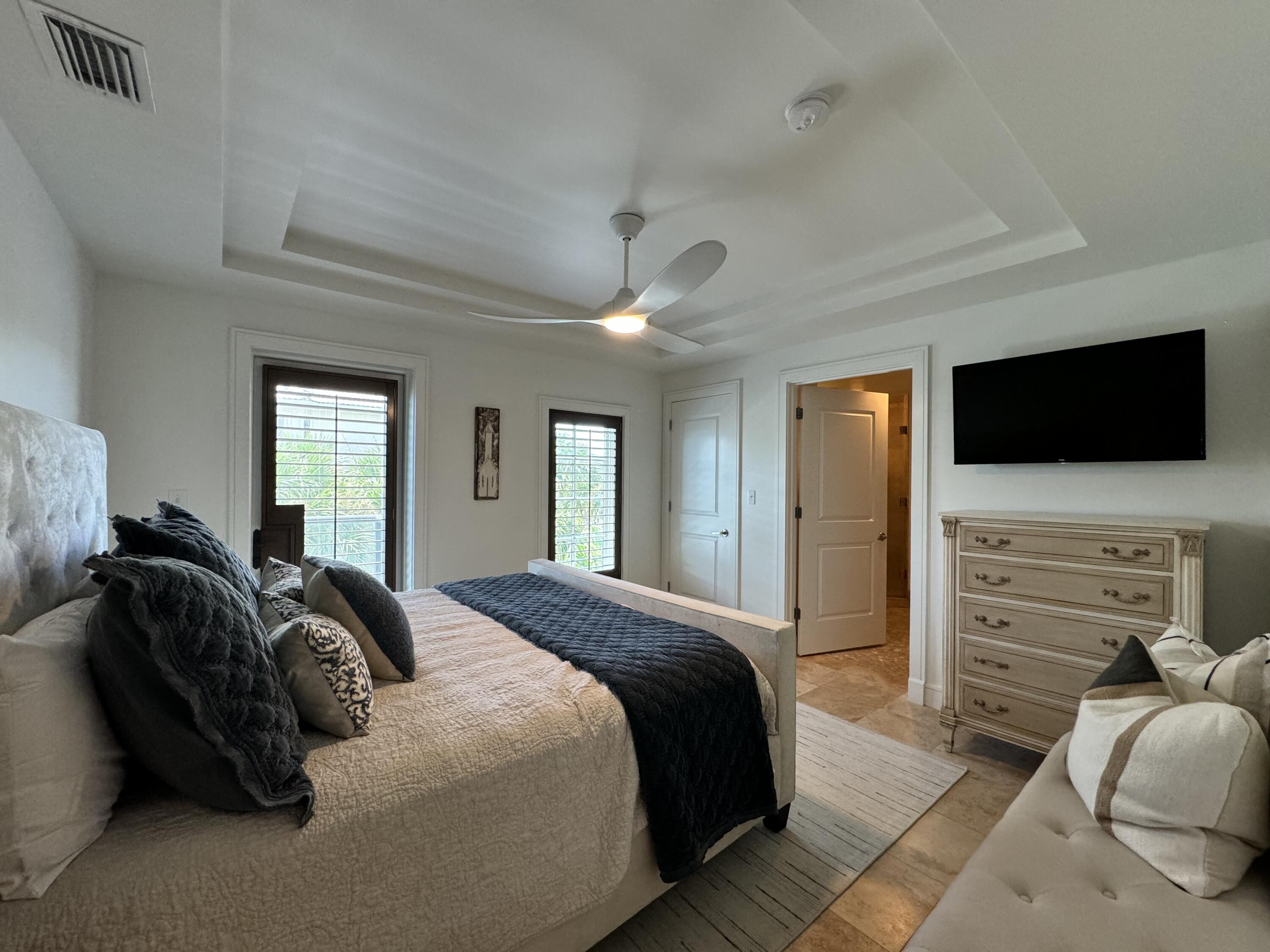 4128 E County Highway 30A, 204