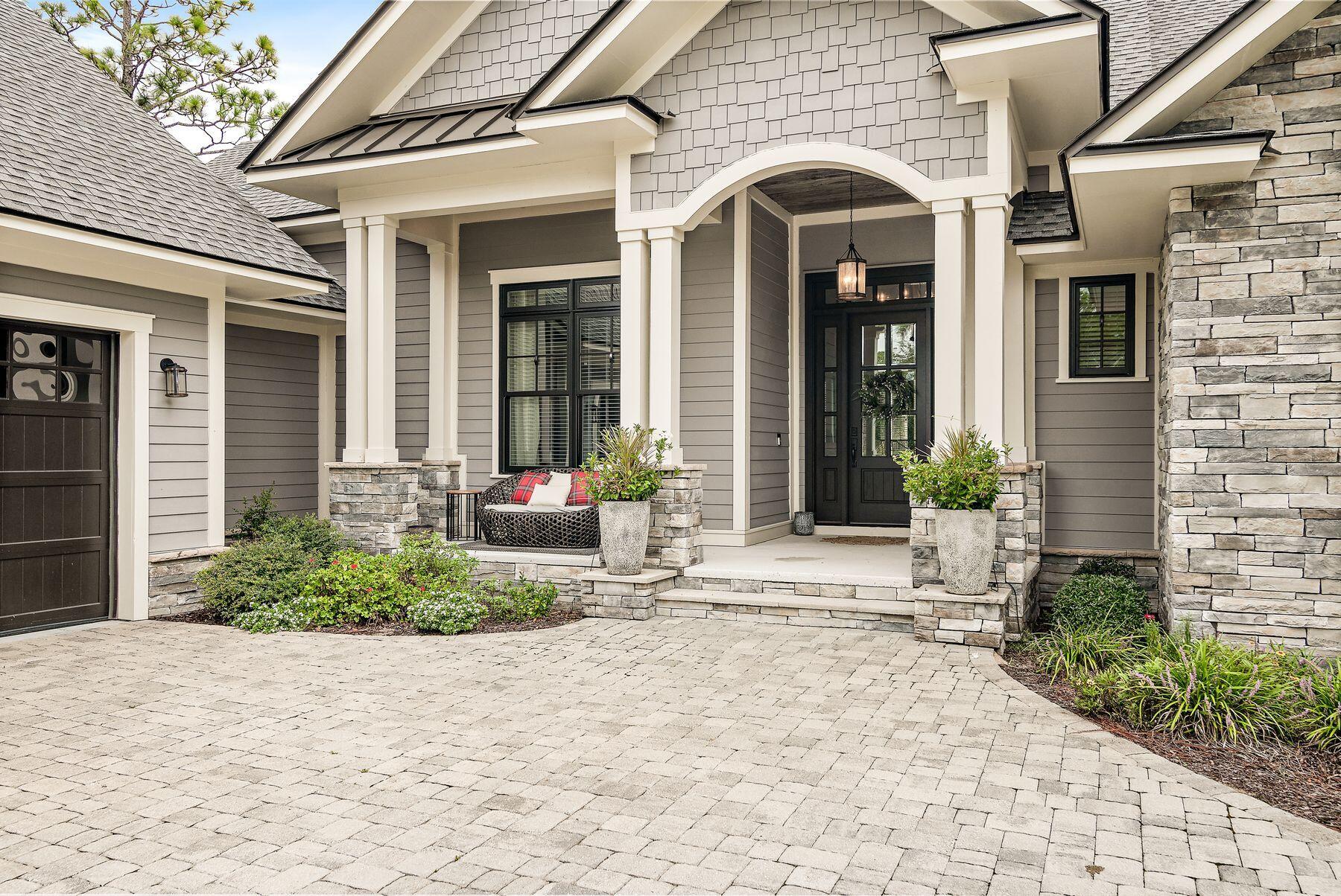 1604 Lost Cove Lane